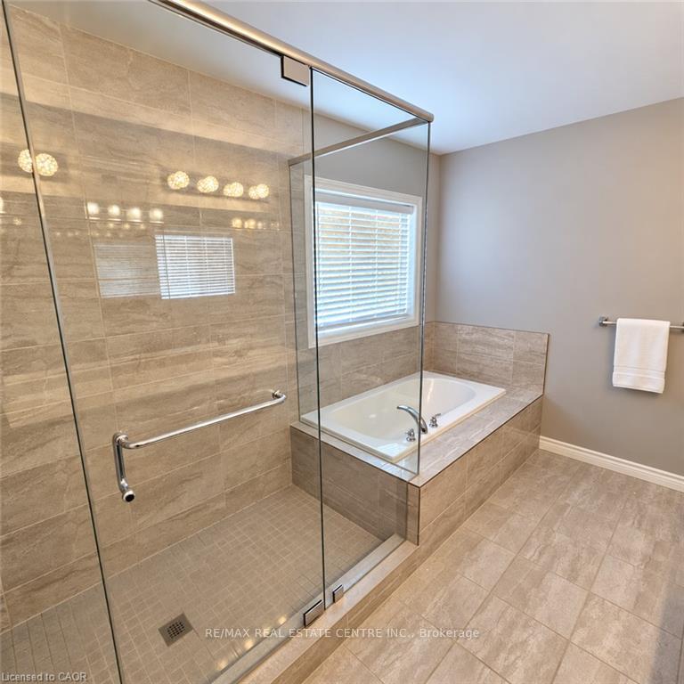 Photo 27 of 26 Strauch Avenue, Waterloo, Beechwood/University — HOMEH