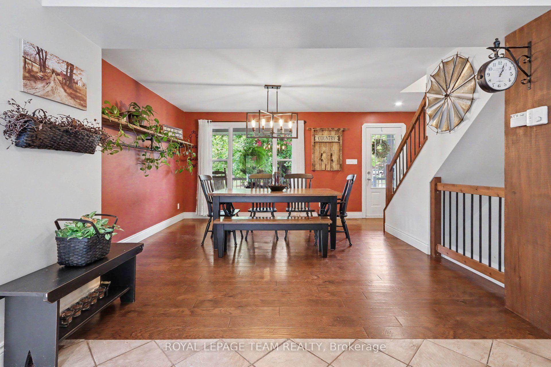 Photo 4 of 10496 St John Street, North Dundas, North Dundas (Mountain) Twp — HOMEH