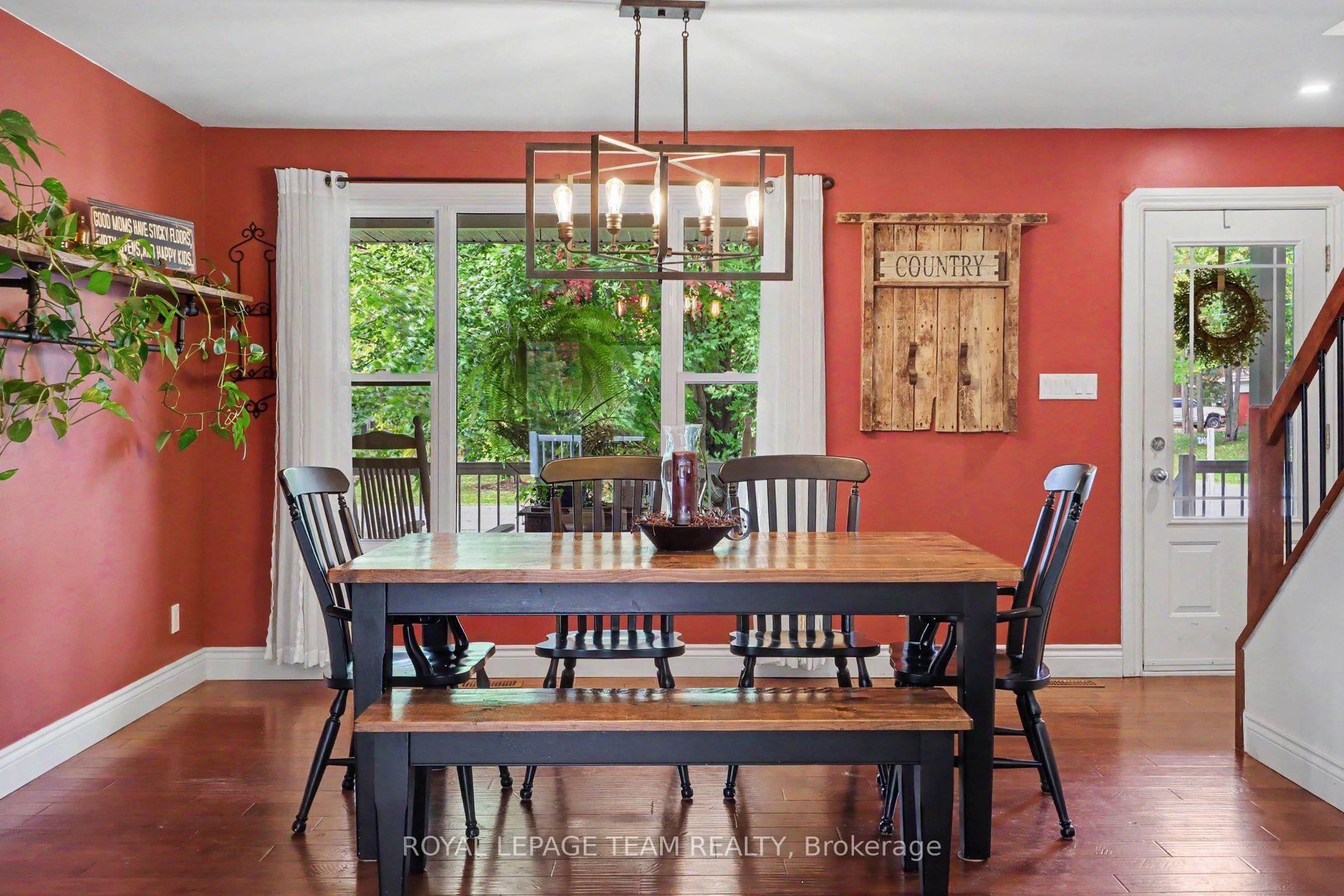 Photo 5 of 10496 St John Street, North Dundas, North Dundas (Mountain) Twp — HOMEH