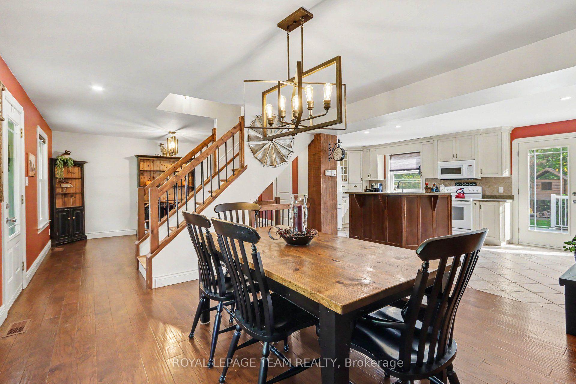 Photo 6 of 10496 St John Street, North Dundas, North Dundas (Mountain) Twp — HOMEH