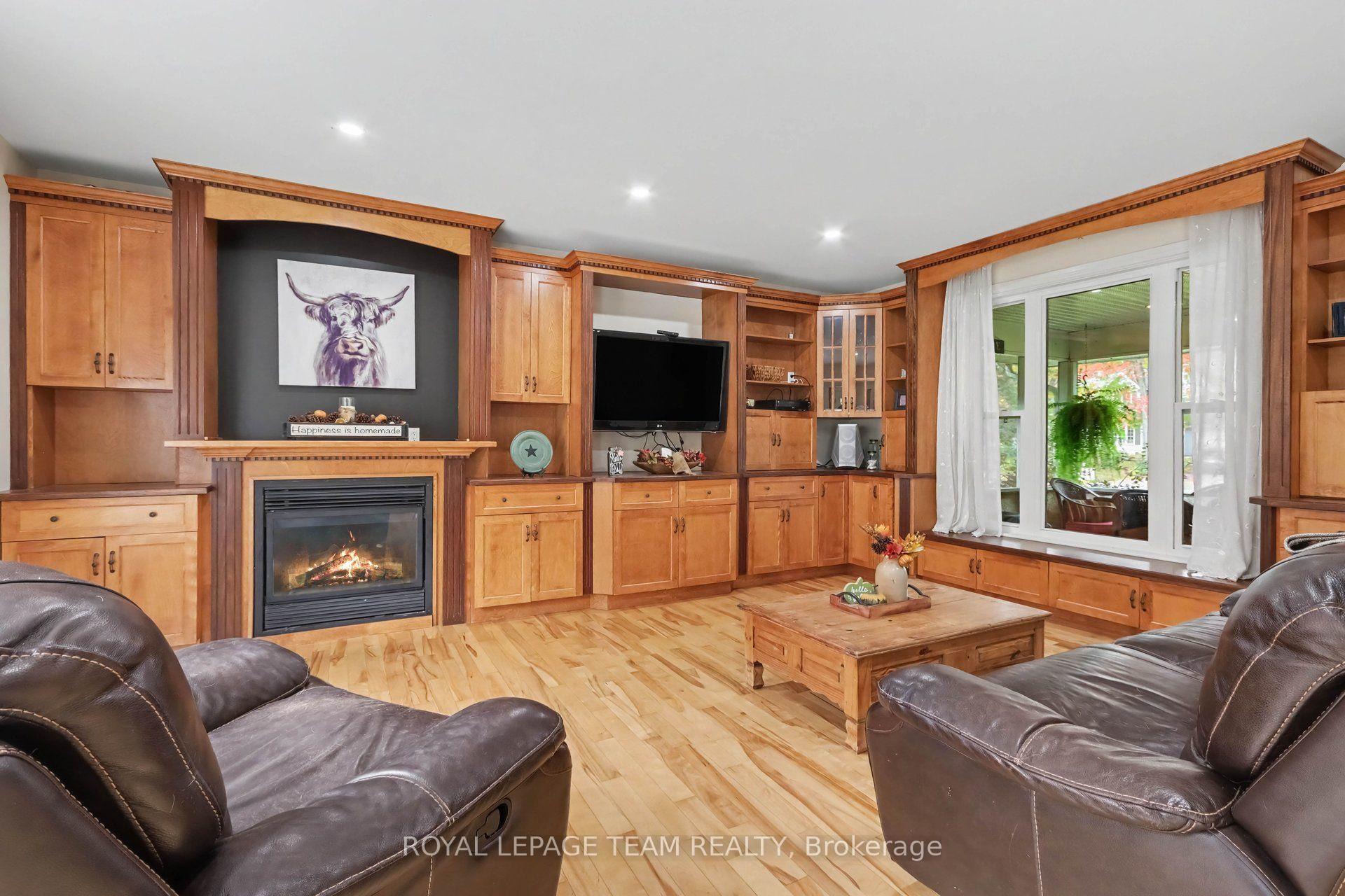Photo 12 of 10496 St John Street, North Dundas, North Dundas (Mountain) Twp — HOMEH