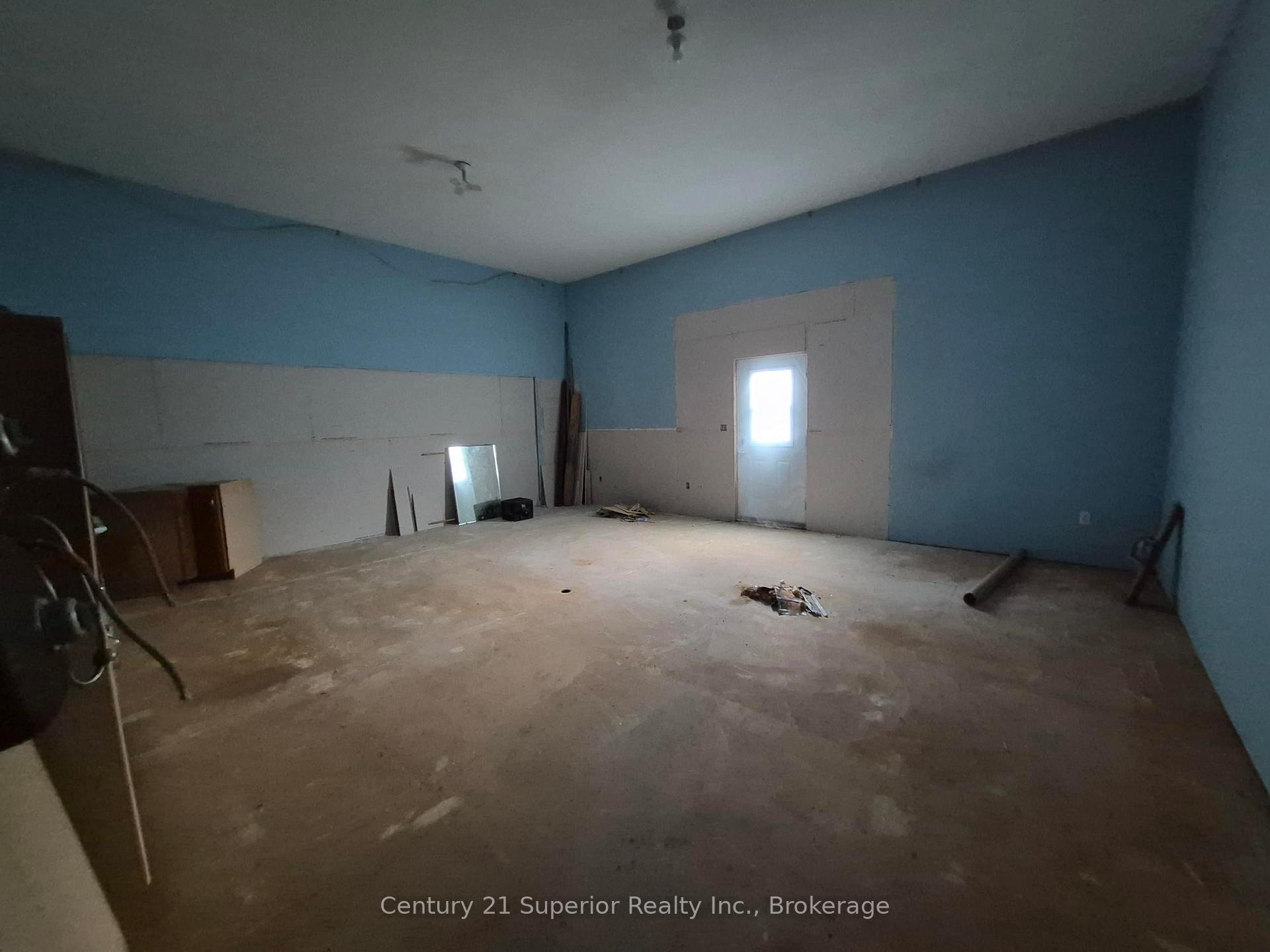 Photo 45 of 500 Peary Street W, Schreiber — HOMEH
