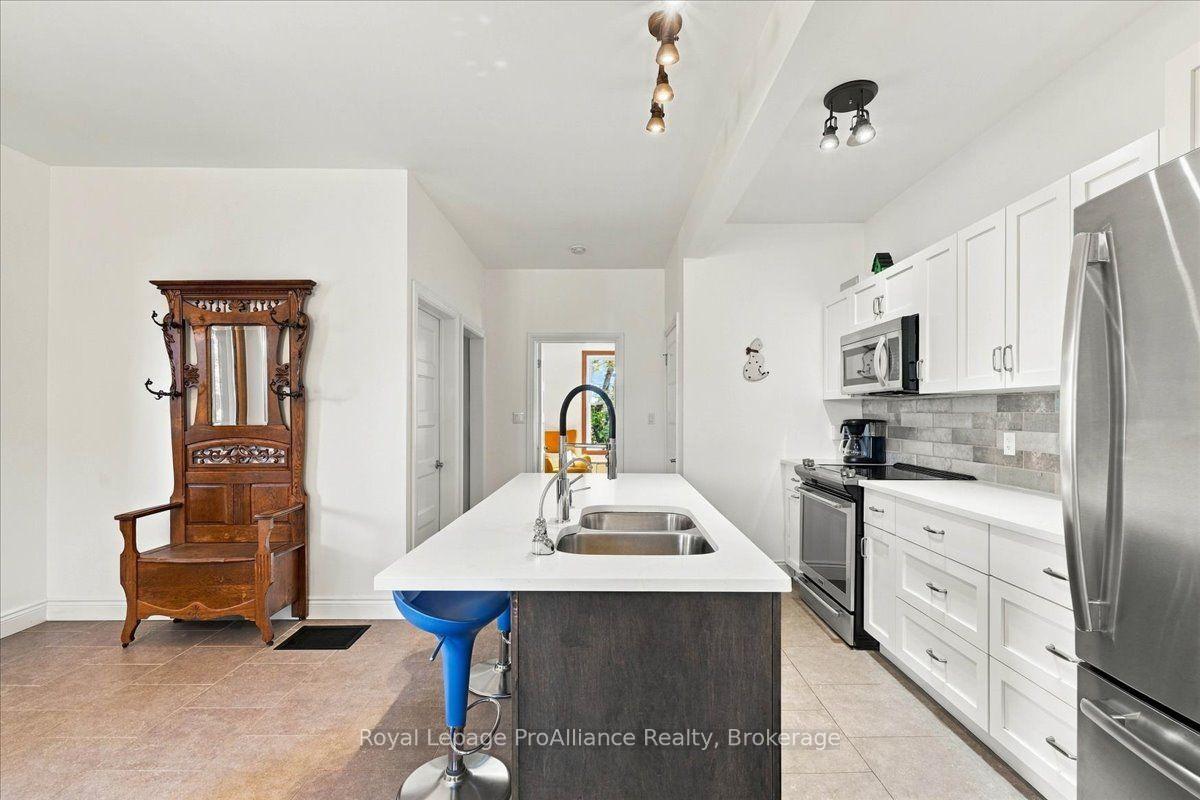 Photo 5 of 533 Allore Road, Tweed, Hungerford (Twp) — HOMEH