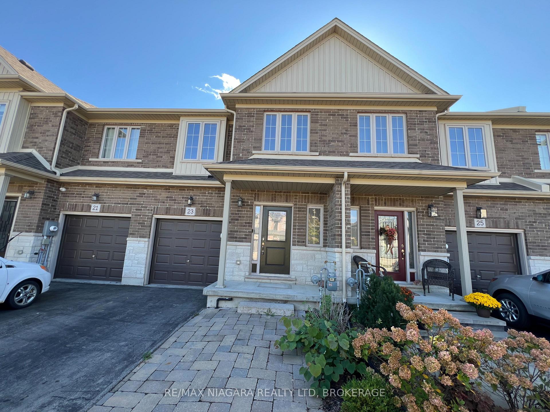 Photo 3 of 23 Fairgrounds Drive, Hamilton, Binbrook — HOMEH