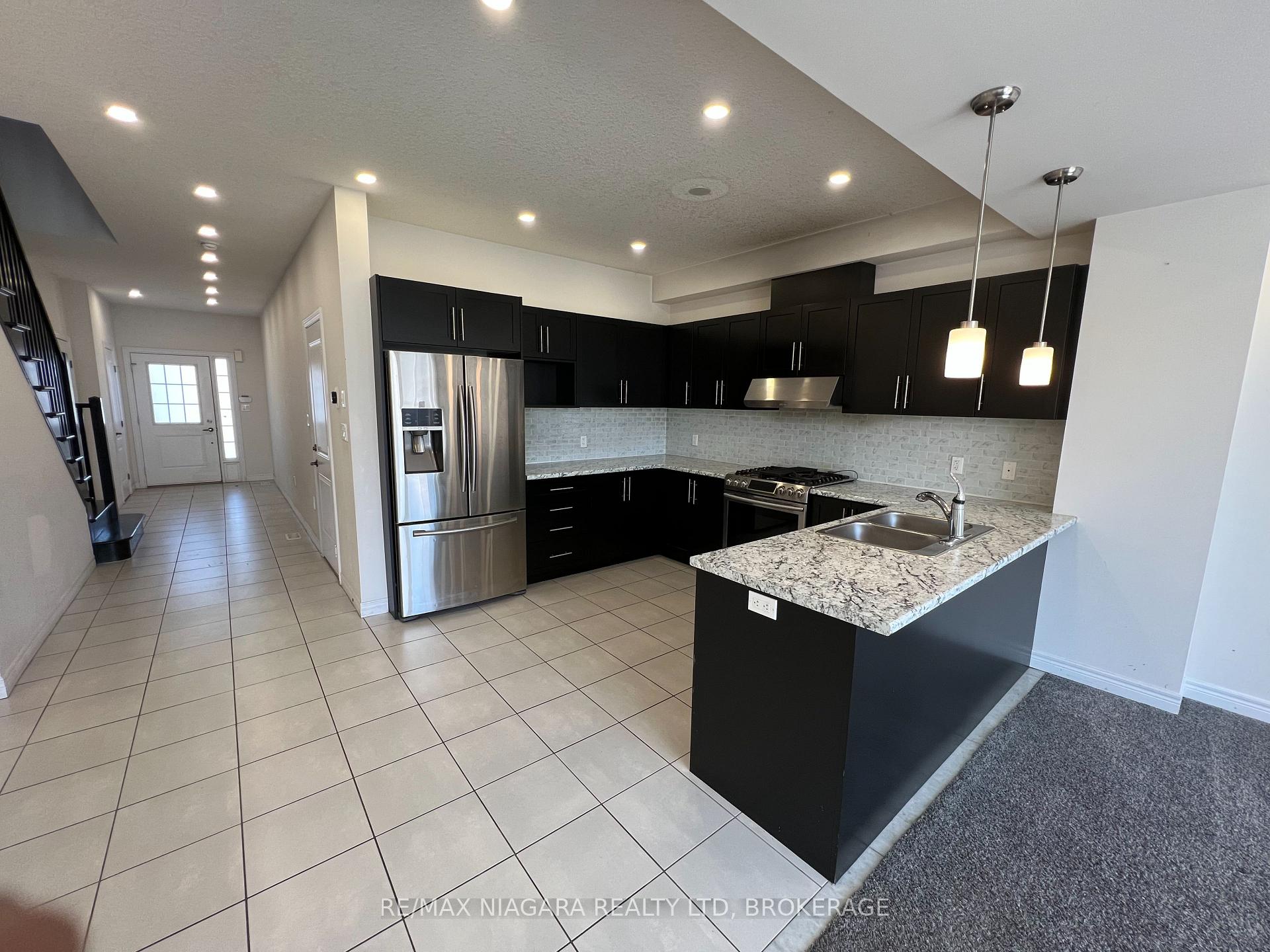 Photo 25 of 23 Fairgrounds Drive, Hamilton, Binbrook — HOMEH