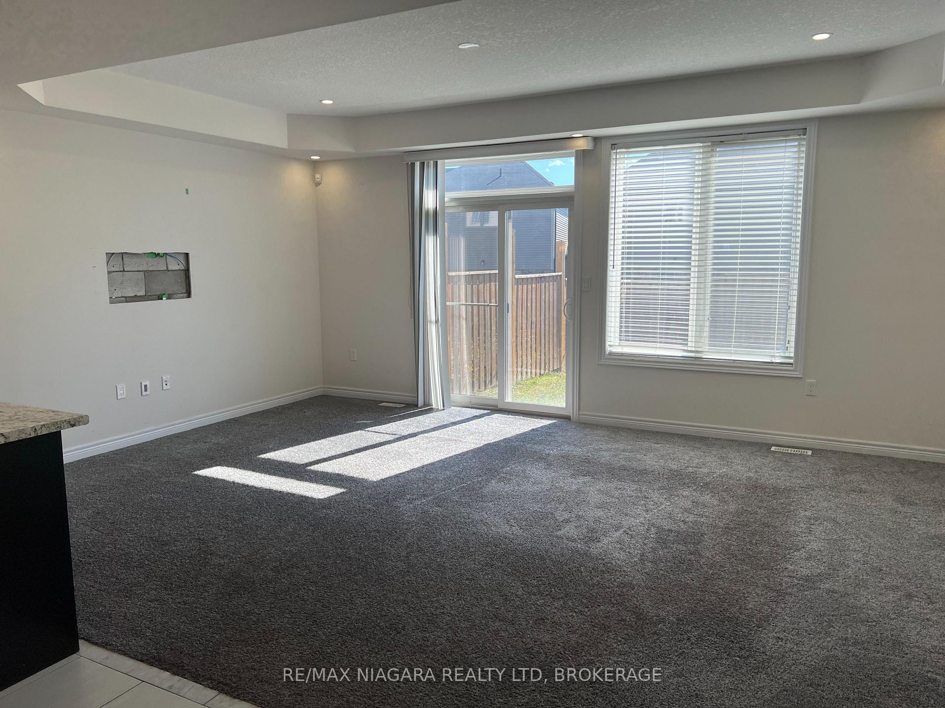 Photo 37 of 23 Fairgrounds Drive, Hamilton, Binbrook — HOMEH