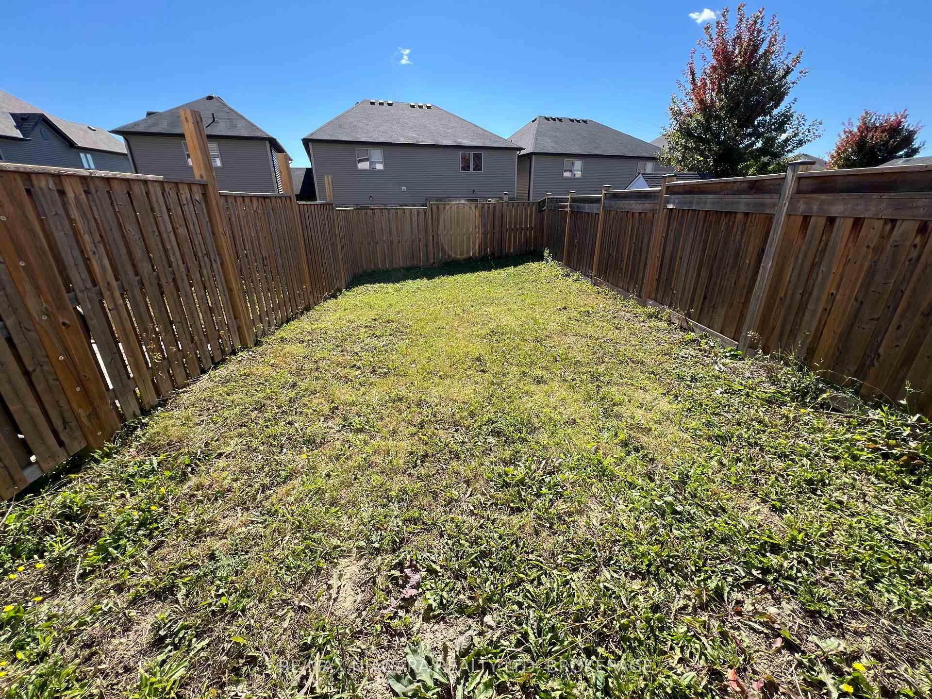 Photo 41 of 23 Fairgrounds Drive, Hamilton, Binbrook — HOMEH
