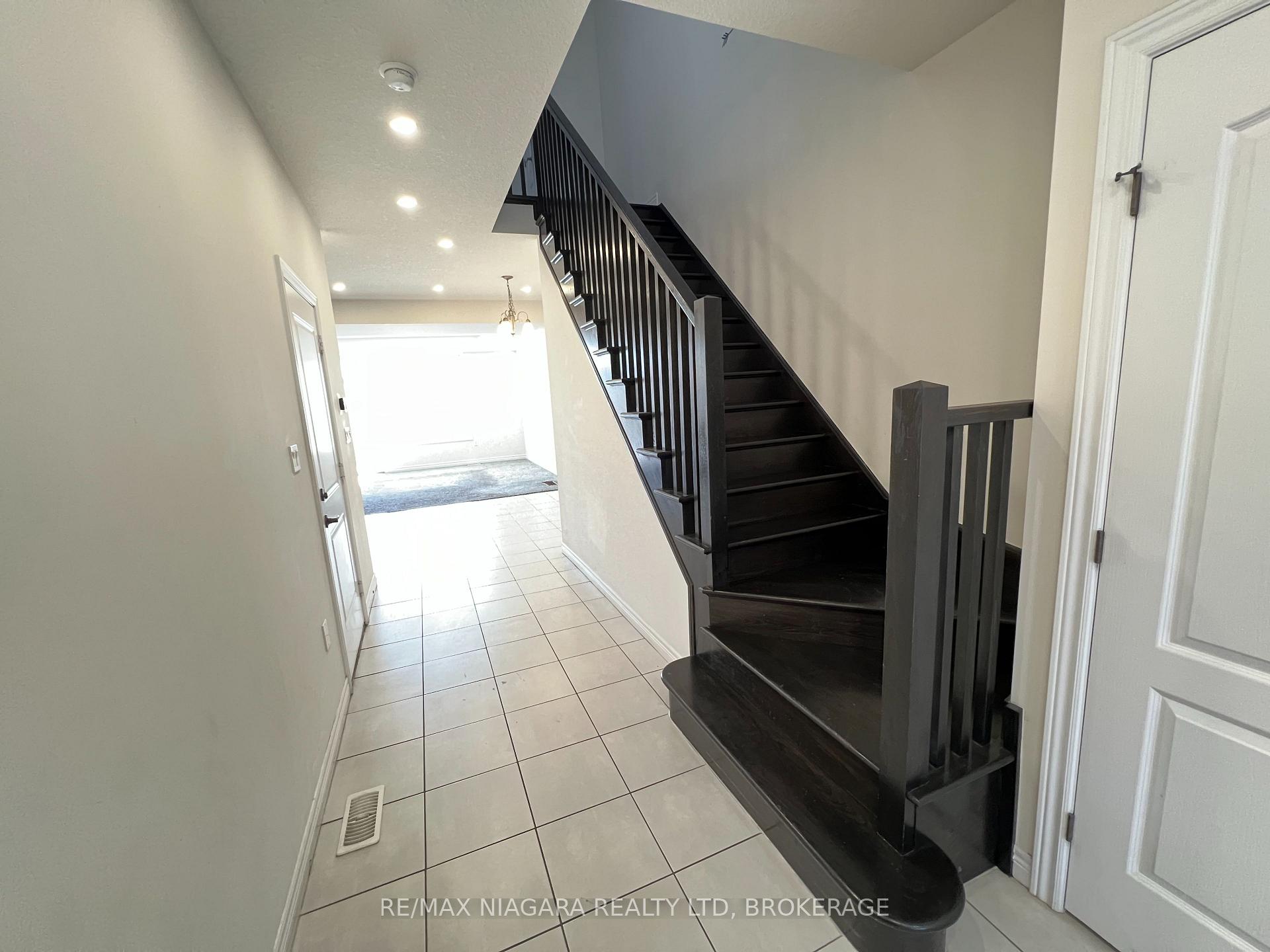 Photo 45 of 23 Fairgrounds Drive, Hamilton, Binbrook — HOMEH