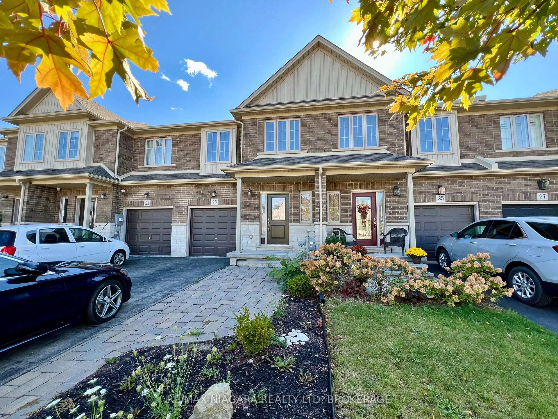 Photo 4 of 23 Fairgrounds Drive, Hamilton, Binbrook — HOMEH