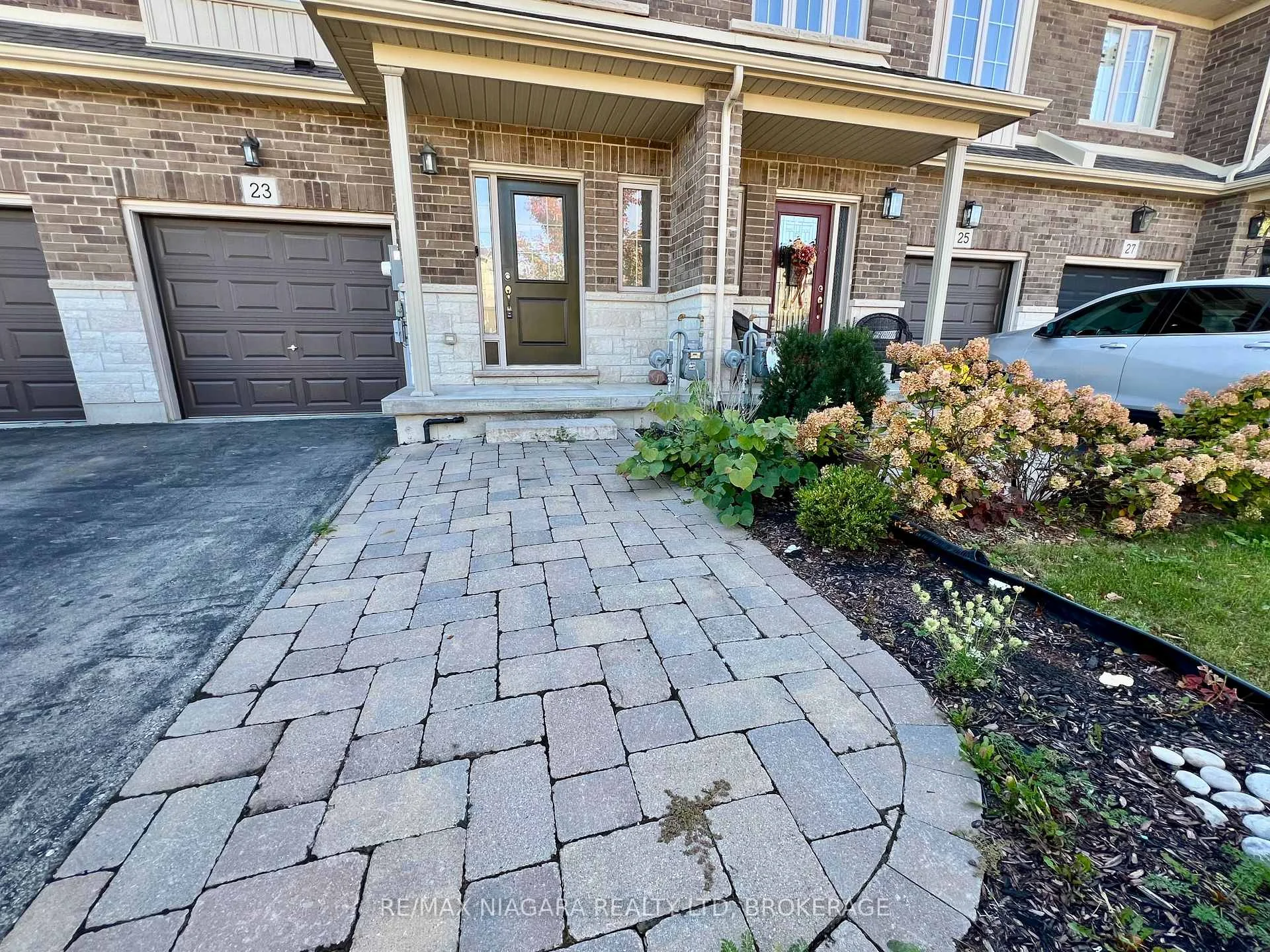 Photo 6 of 23 Fairgrounds Drive, Hamilton, Binbrook — HOMEH