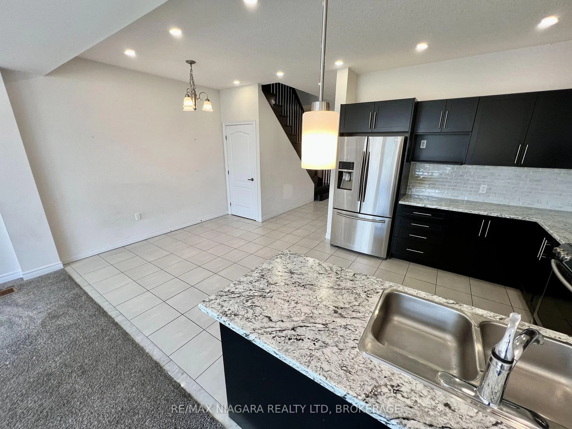 Photo 22 of 23 Fairgrounds Drive, Hamilton, Binbrook — HOMEH