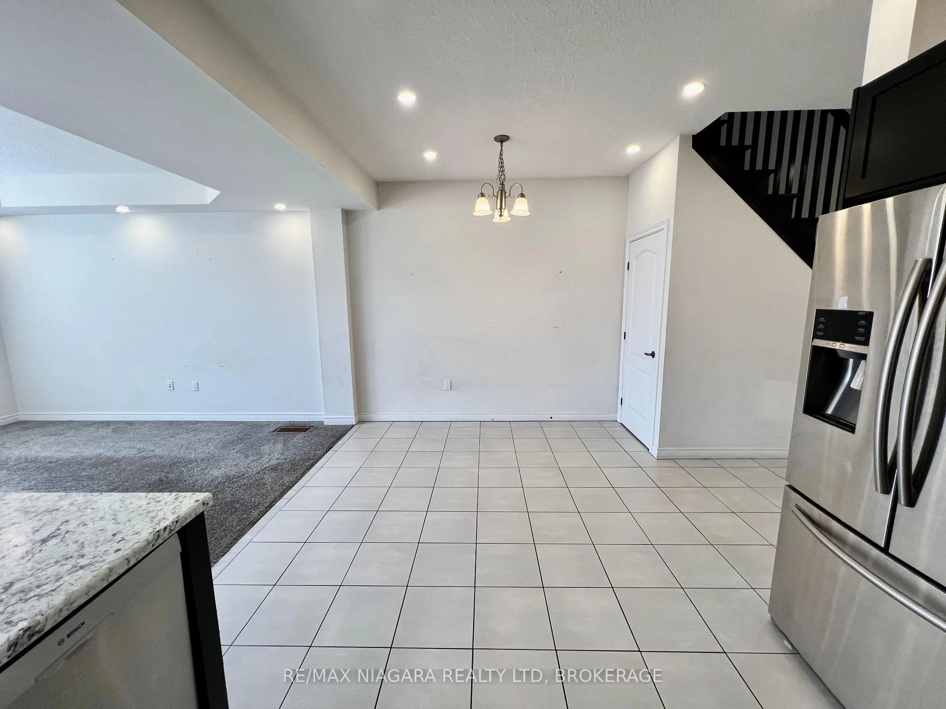 Photo 32 of 23 Fairgrounds Drive, Hamilton, Binbrook — HOMEH