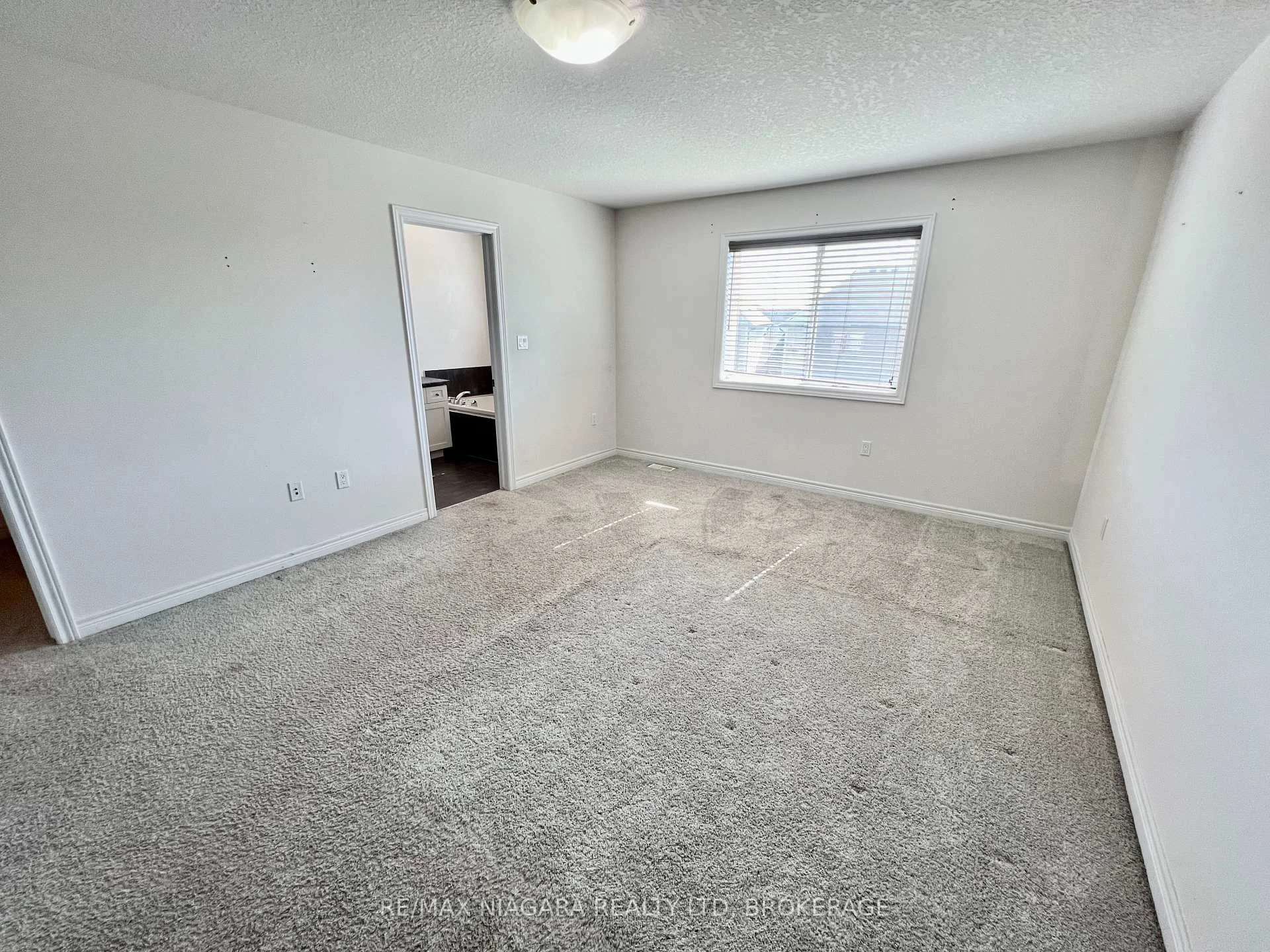 Photo 50 of 23 Fairgrounds Drive, Hamilton, Binbrook — HOMEH
