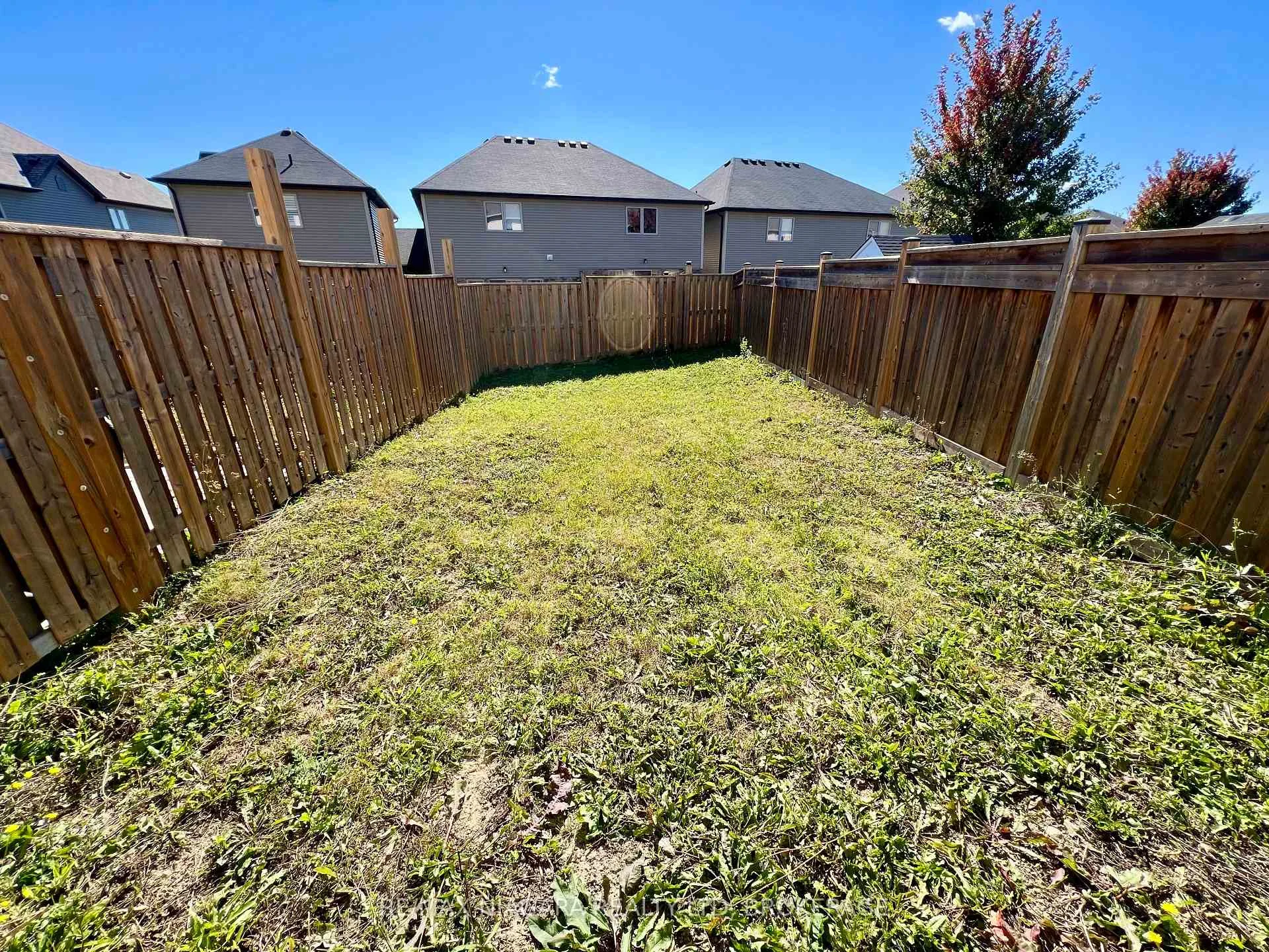 Photo 36 of 23 Fairgrounds Drive, Hamilton, Binbrook — HOMEH