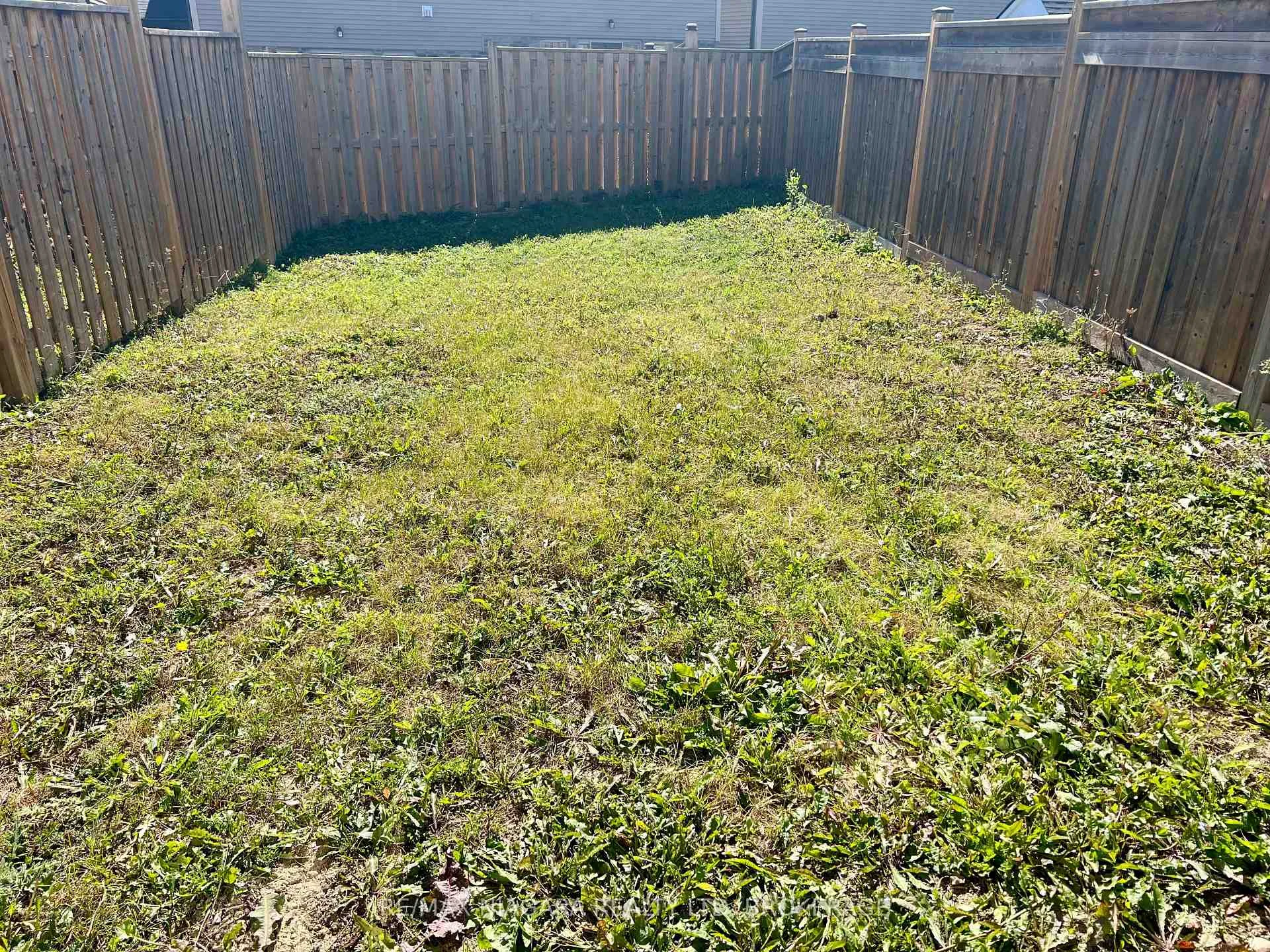 Photo 38 of 23 Fairgrounds Drive, Hamilton, Binbrook — HOMEH