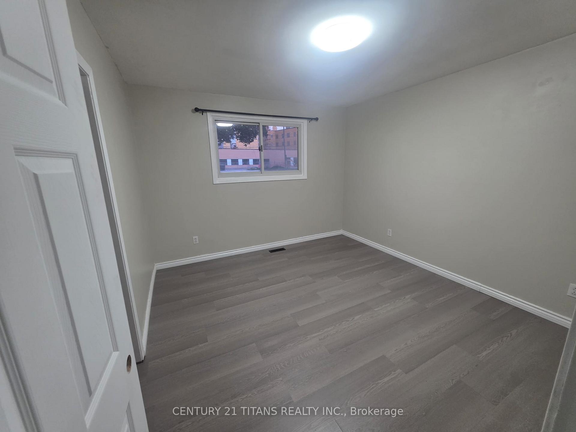 Photo 18 of 1602 Hwy 2 N, Clarington, Courtice — HOMEH