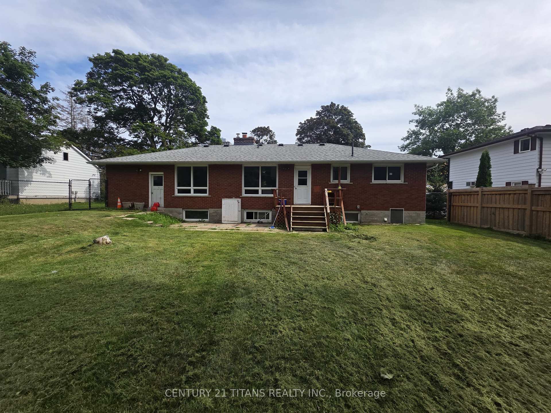 Photo 26 of 1602 Hwy 2 N, Clarington, Courtice — HOMEH
