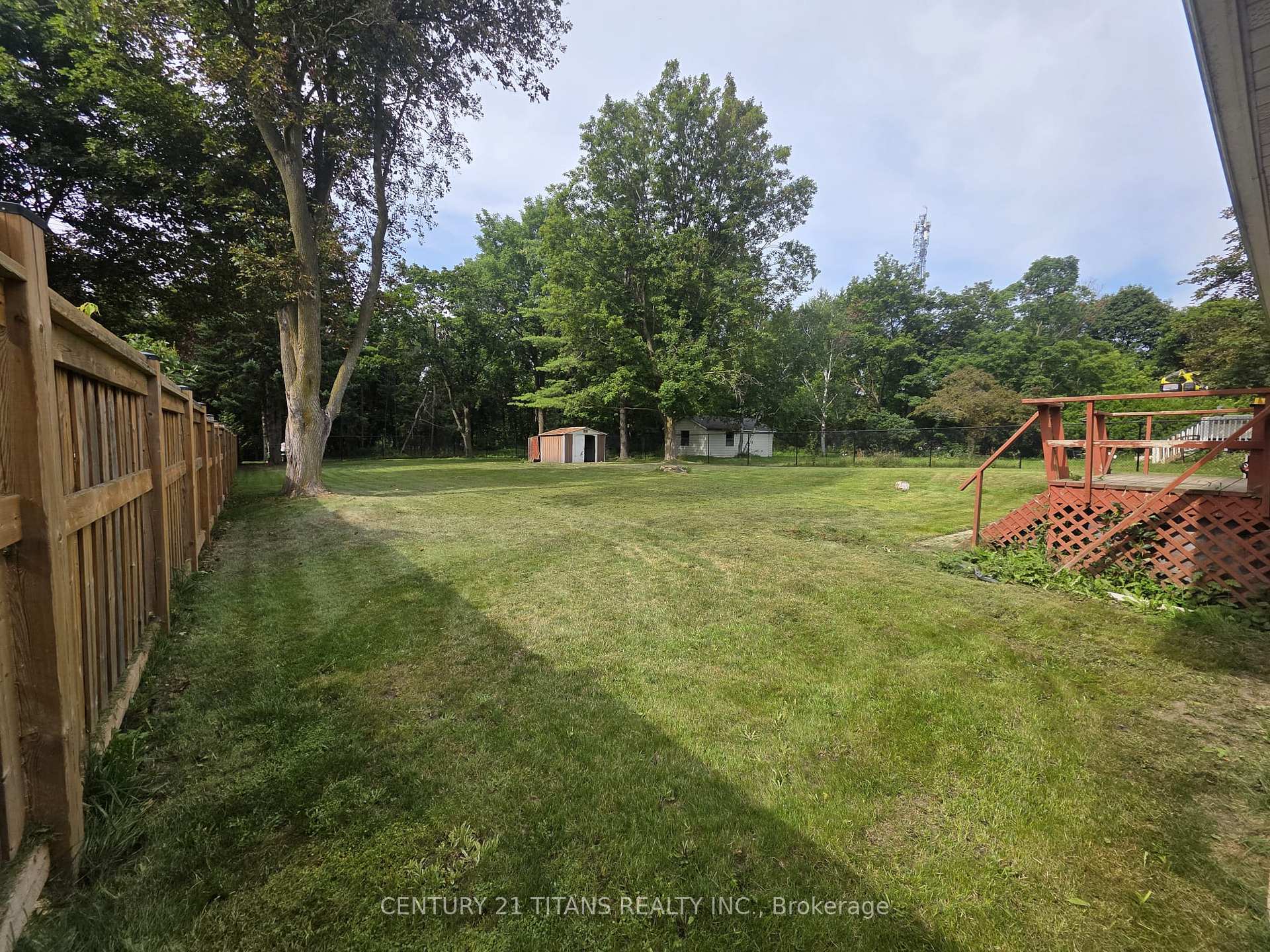 Photo 27 of 1602 Hwy 2 N, Clarington, Courtice — HOMEH