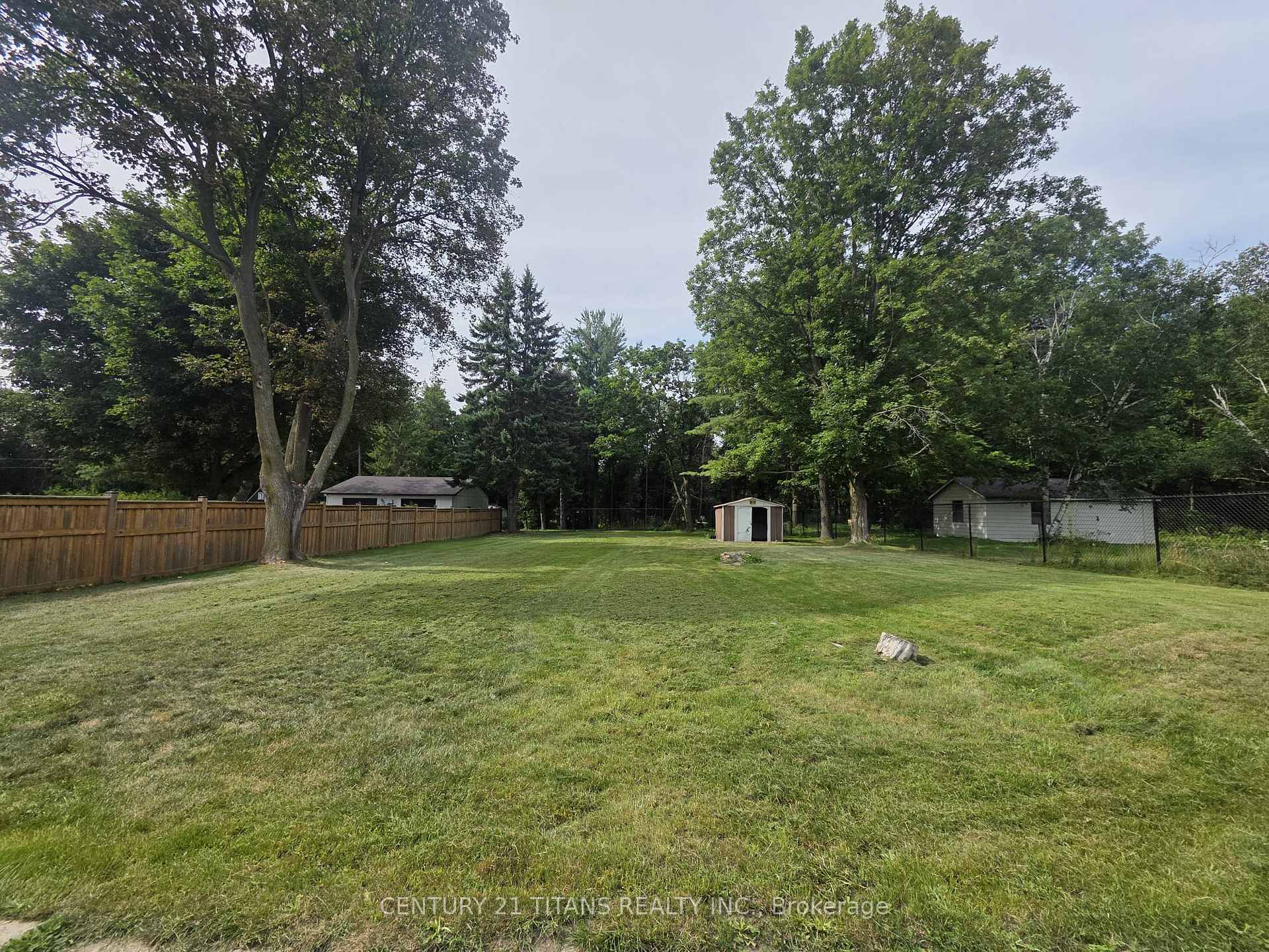 Photo 28 of 1602 Hwy 2 N, Clarington, Courtice — HOMEH