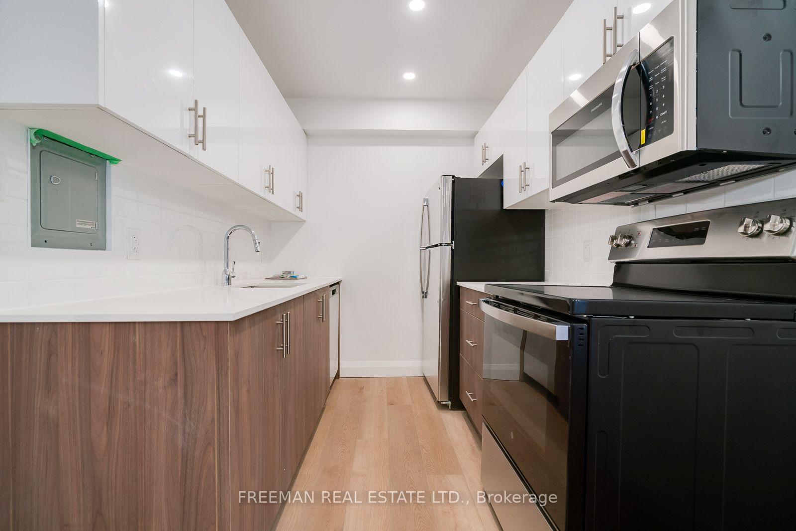 Photo 1 of 2707 Yonge Street, Toronto, Mount Pleasant East — HOMEH