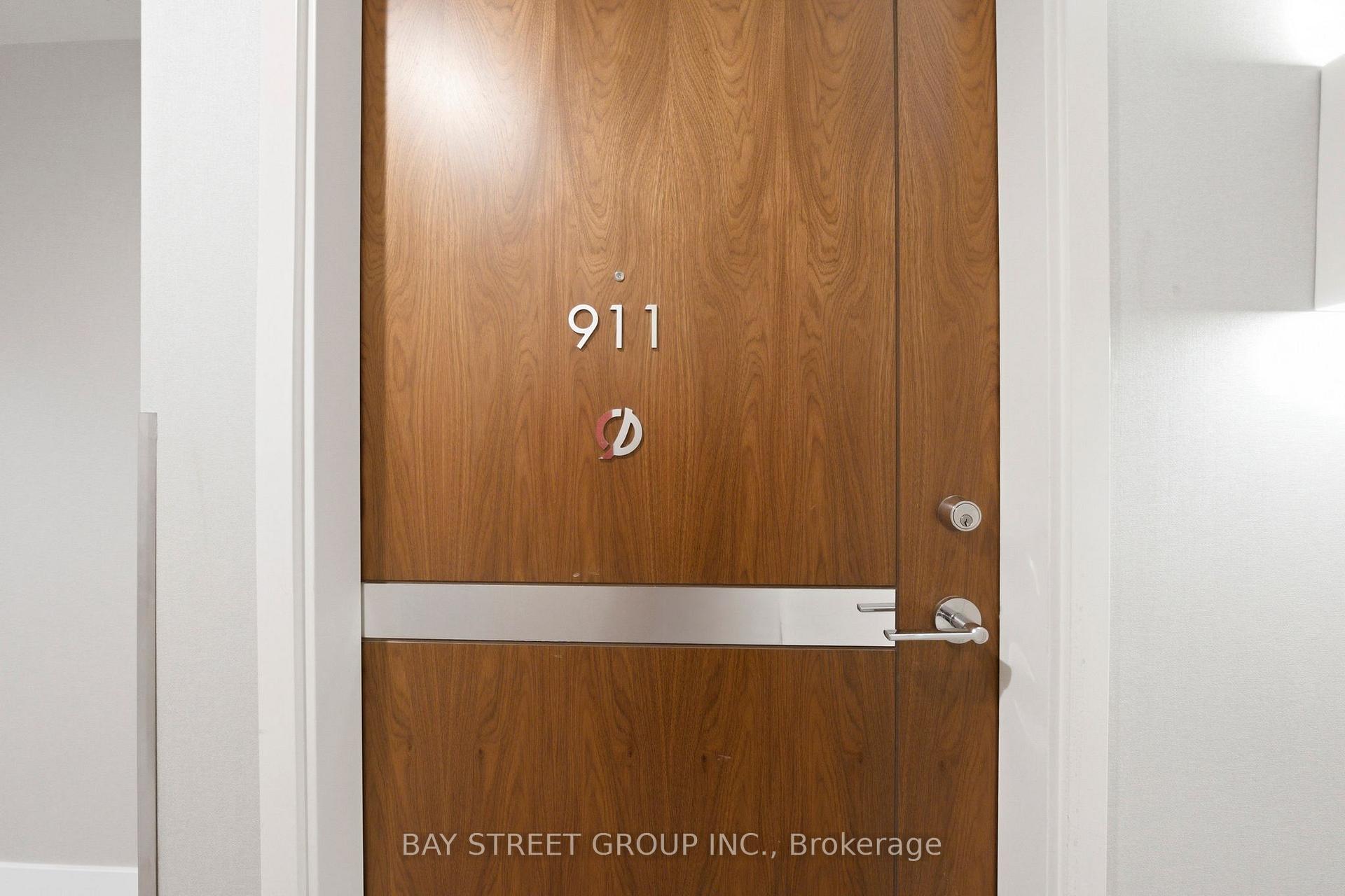 Photo 6 of Unit 911, 85 McMahon Drive, North York, Bayview Village — HOMEH