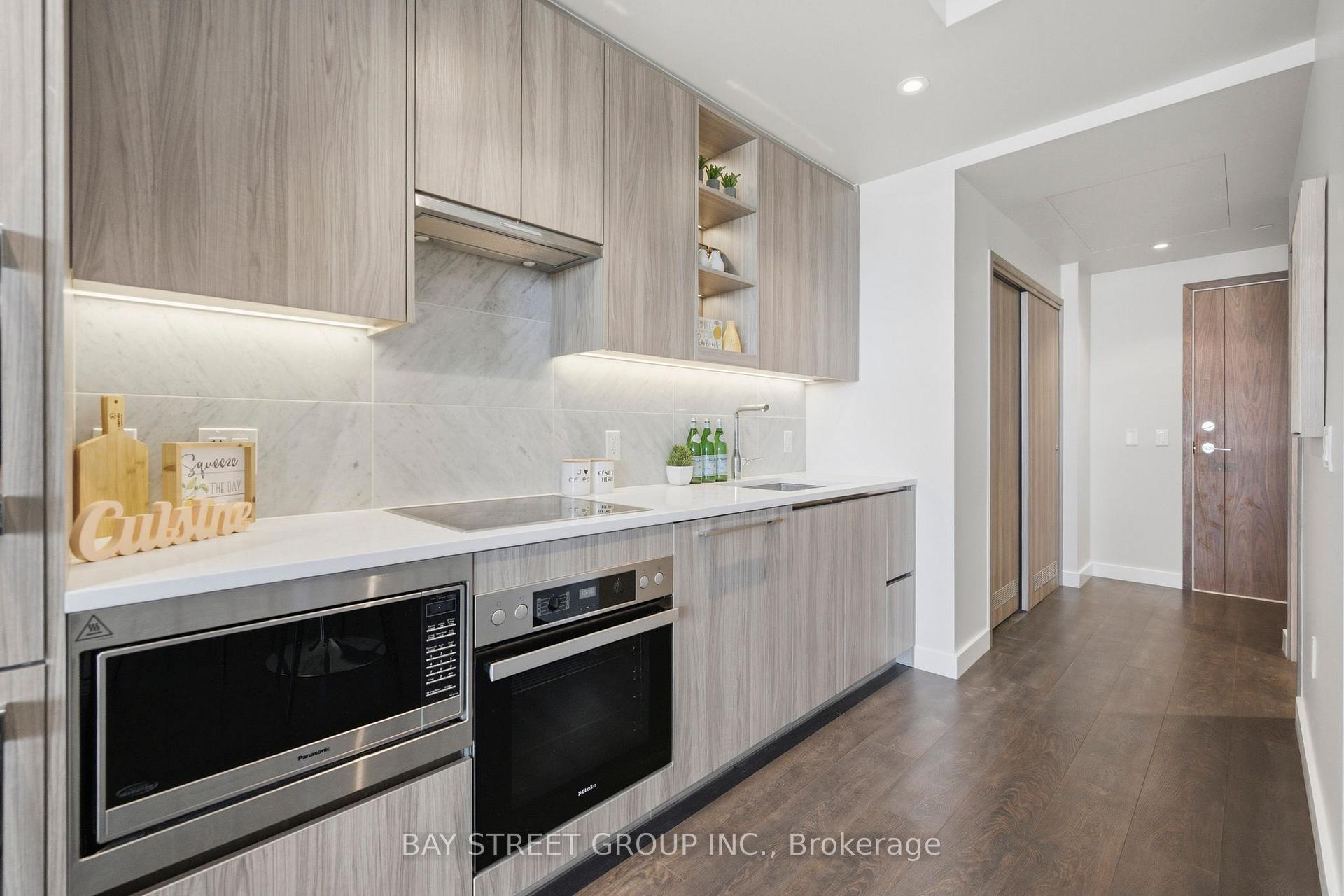 Photo 19 of Unit 911, 85 McMahon Drive, North York, Bayview Village — HOMEH