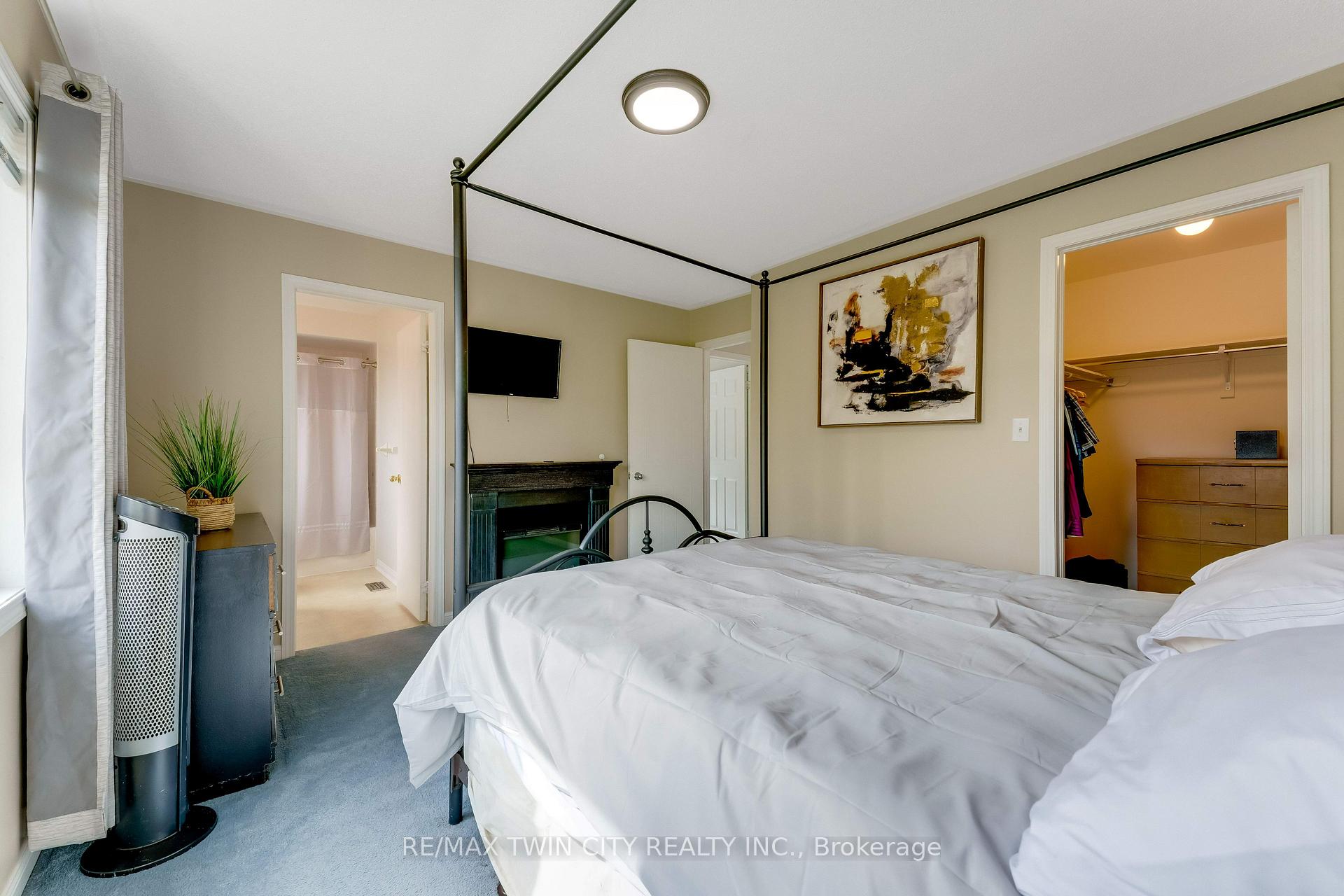 Photo 18 of 28 Nancroft Crescent, Cambridge, Fiddlesticks — HOMEH