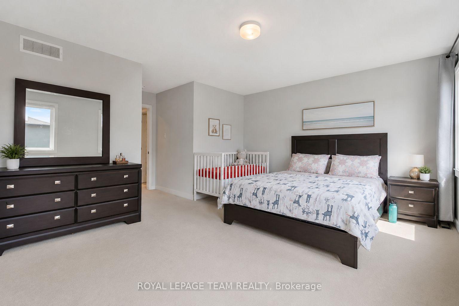 Photo 13 of 2501 Watercolours Way, Ottawa, Barrhaven - Half Moon Bay — HOMEH