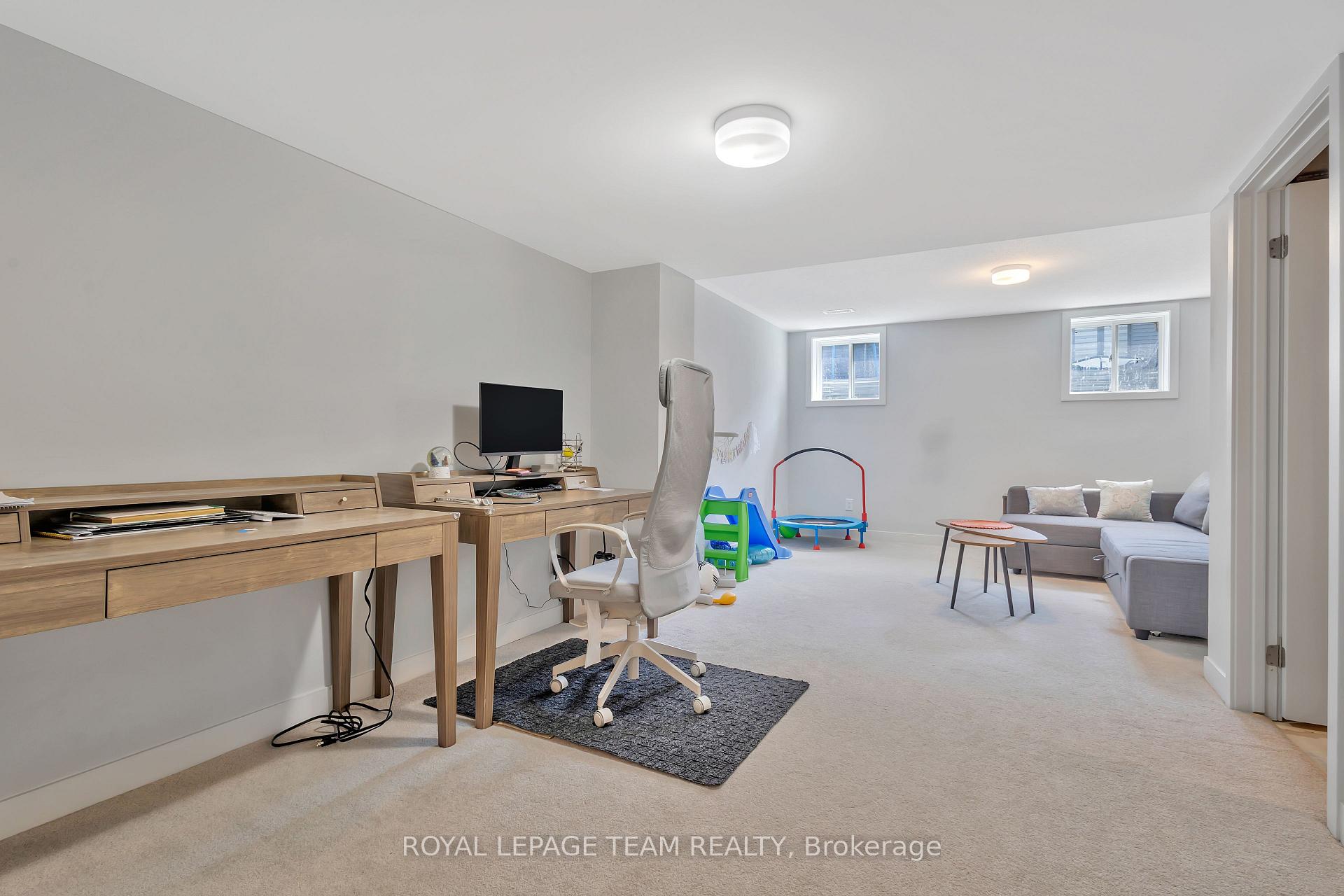 Photo 24 of 2501 Watercolours Way, Ottawa, Barrhaven - Half Moon Bay — HOMEH