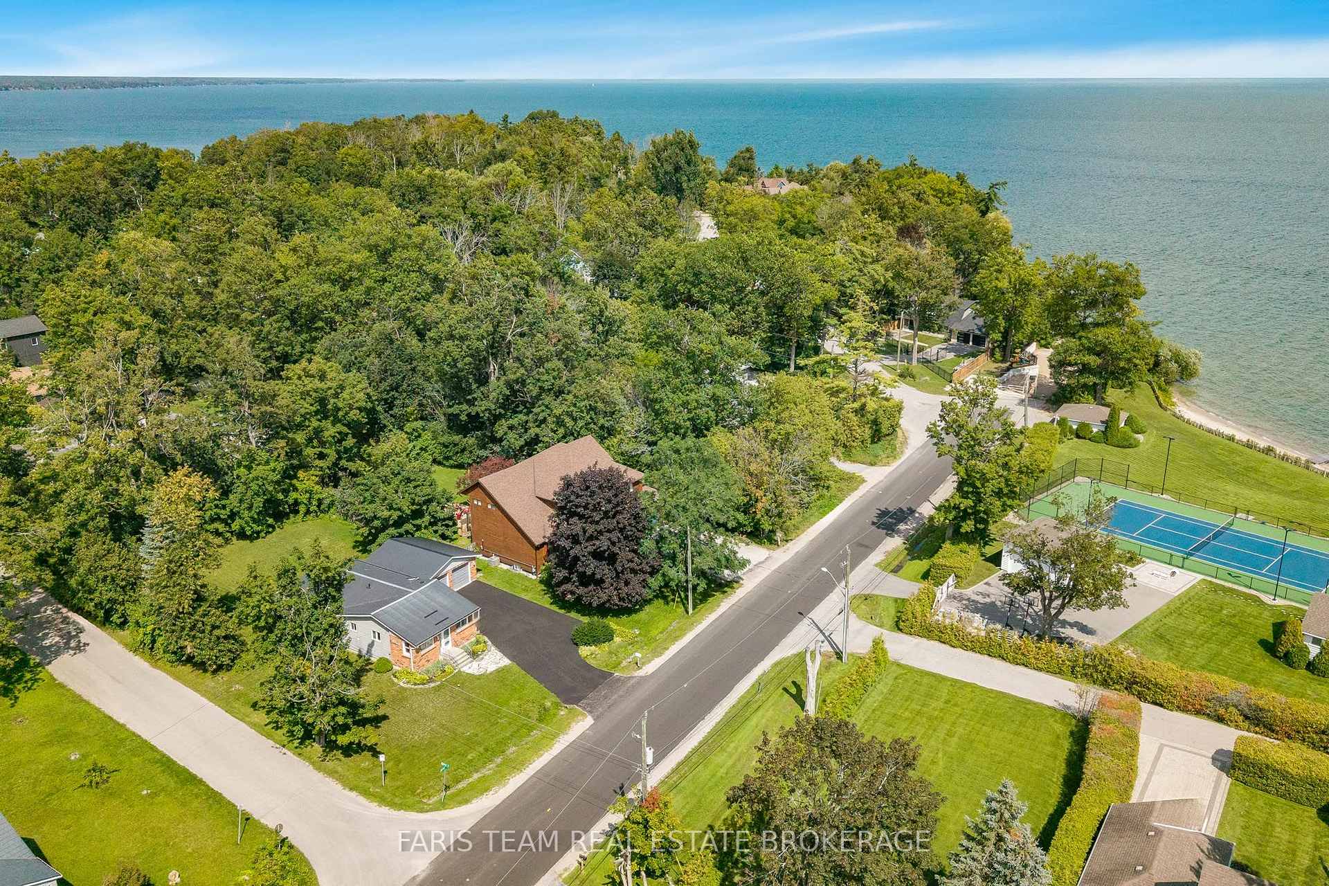Photo 2 of 26 Big Bay Point Road, Innisfil, Rural Innisfil — HOMEH