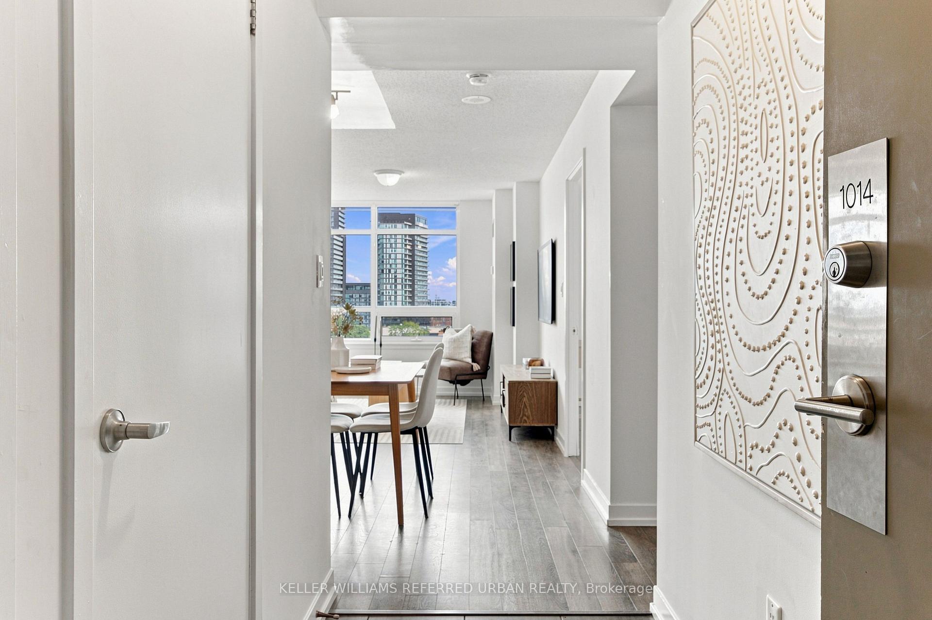 Photo of Unit 1014, 816 Lansdowne Avenue
