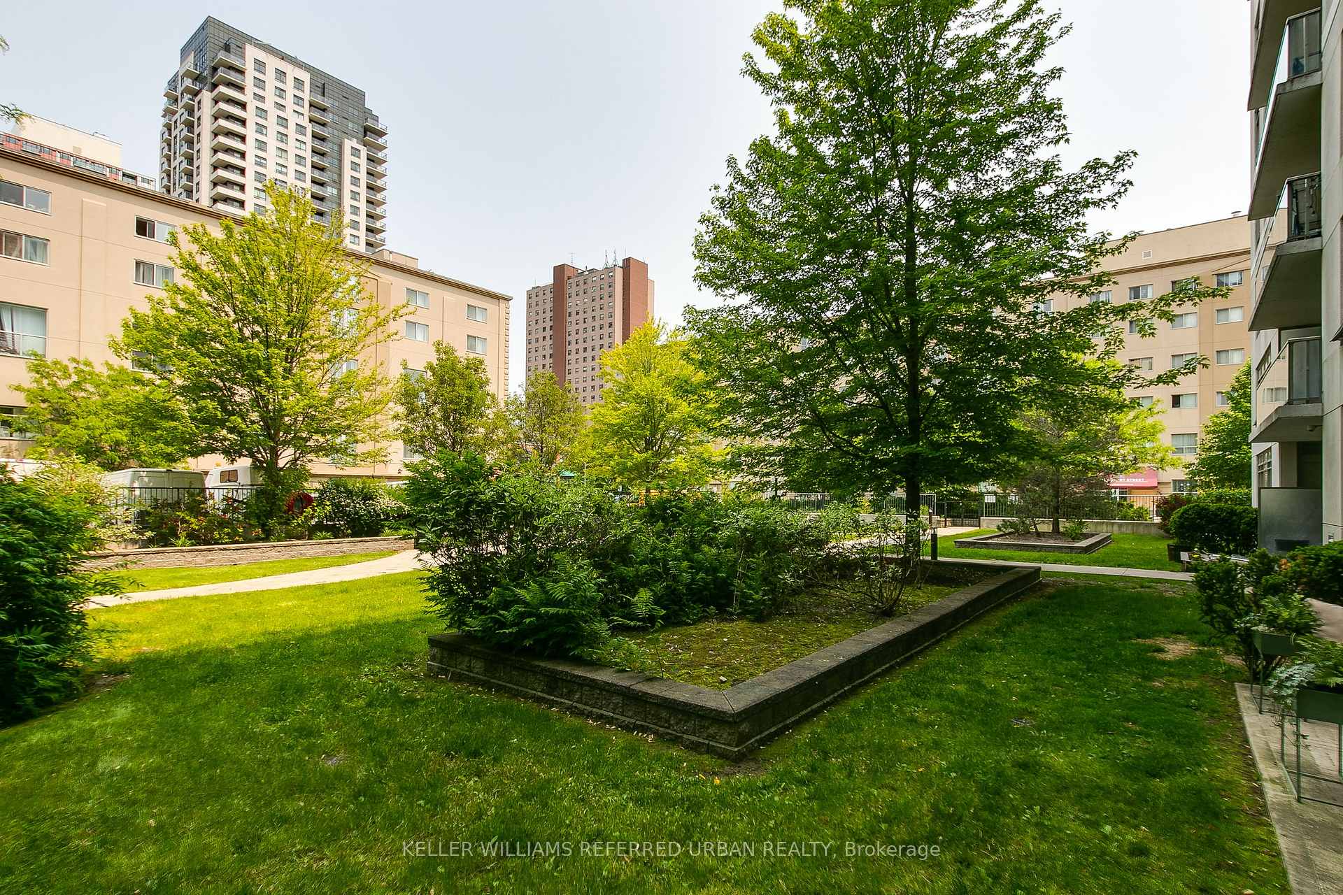 Photo 29 of Unit 1014, 816 Lansdowne Avenue, Toronto, Dovercourt-Wallace Emerson-Junction — HOMEH