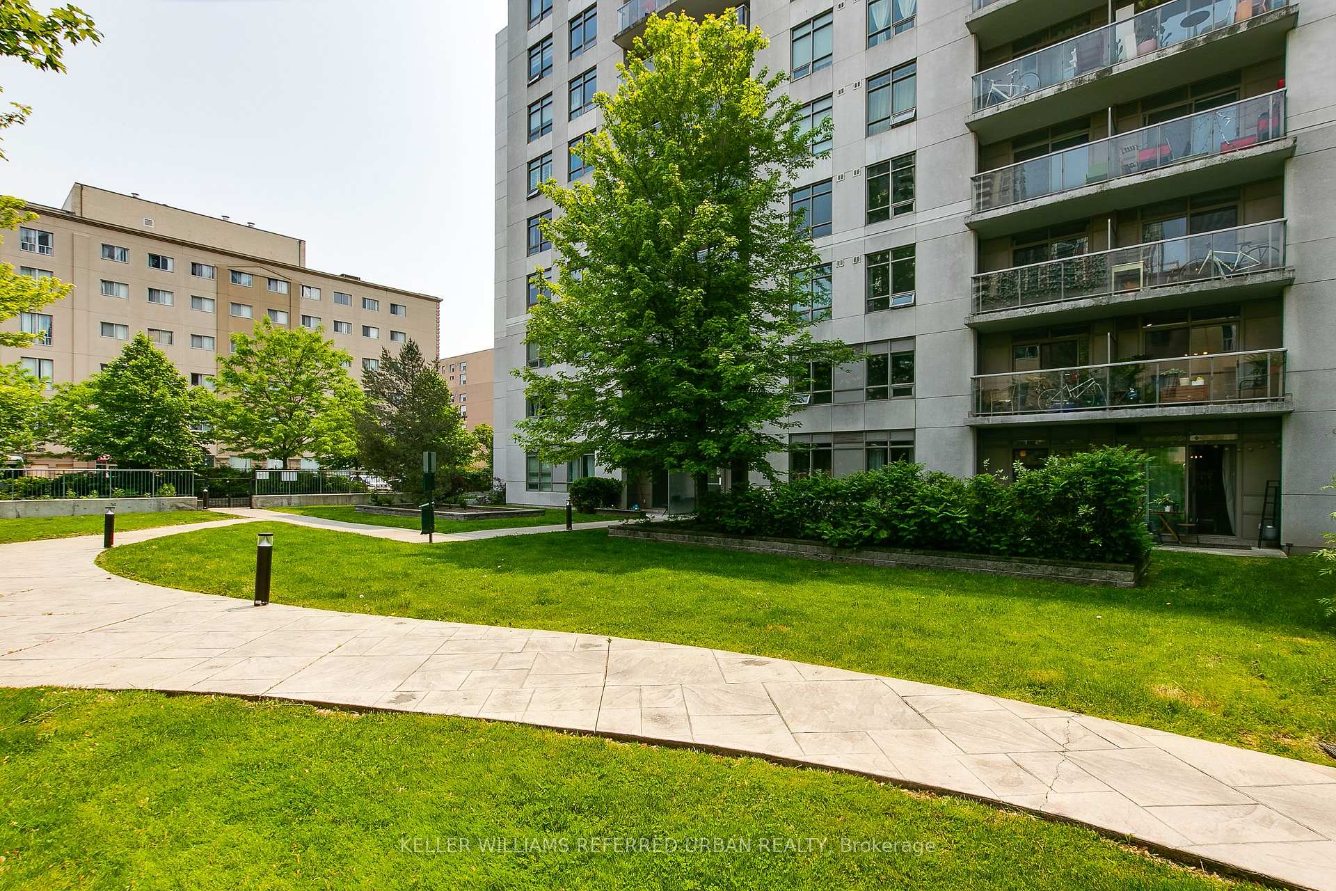Photo 32 of Unit 1014, 816 Lansdowne Avenue, Toronto, Dovercourt-Wallace Emerson-Junction — HOMEH