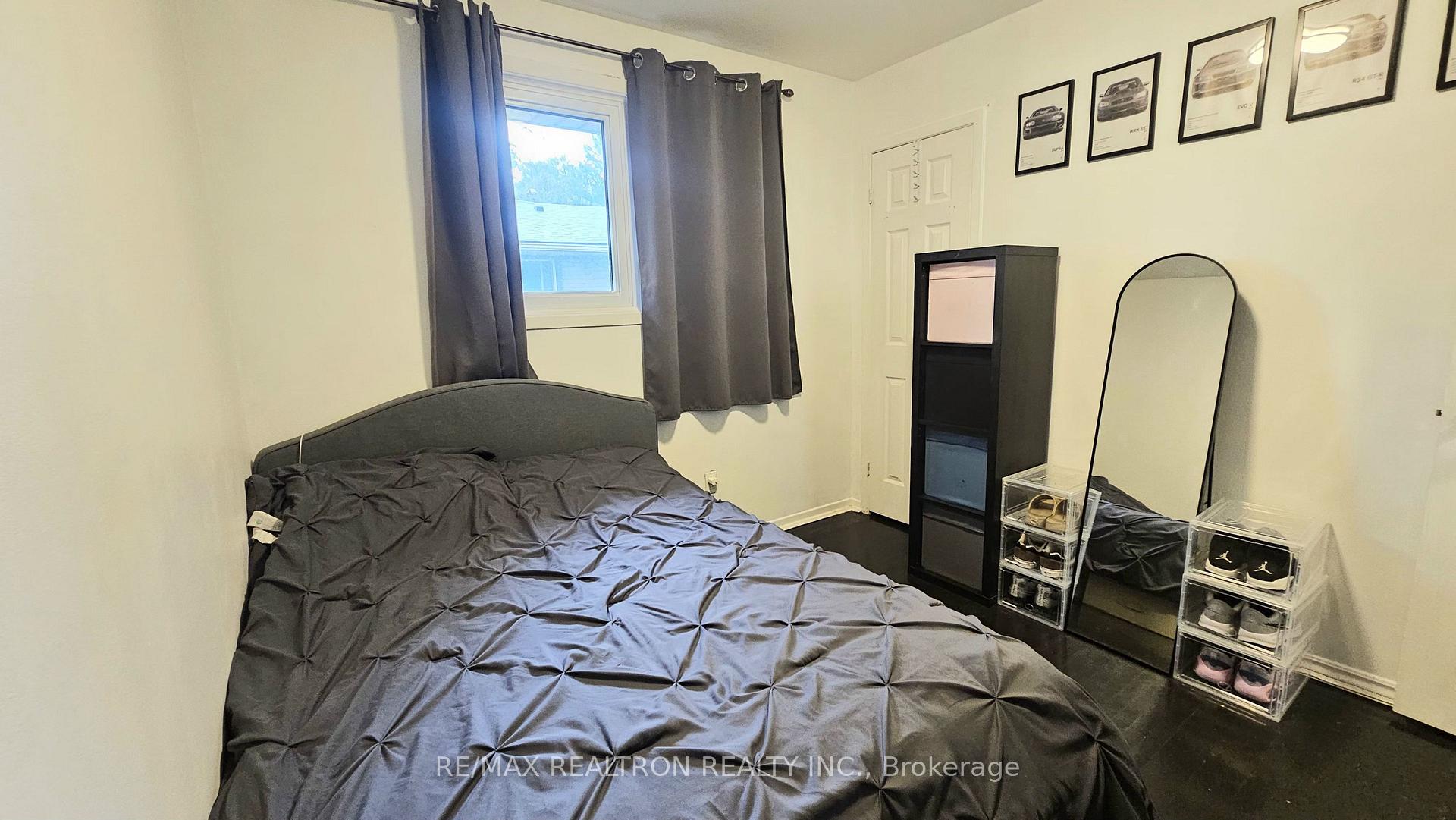 Photo 12 of 359 Hudson Drive, London, East A — HOMEH