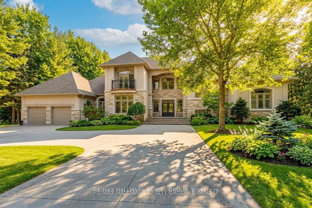 Photo of 5800 Queenscourt Crescent
