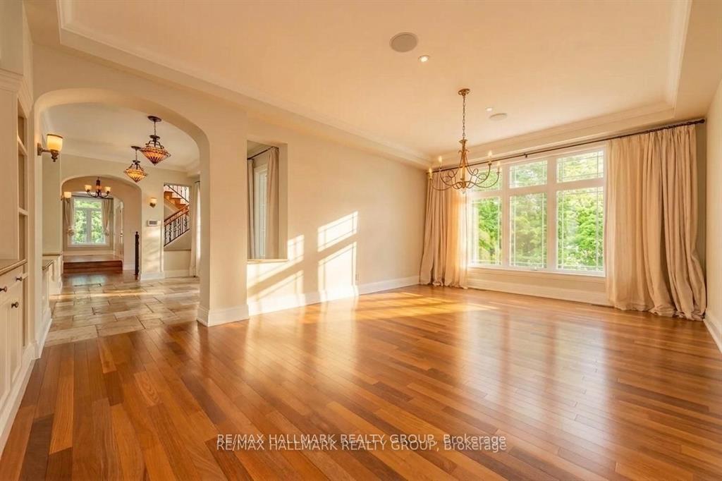 Photo 8 of 5800 Queenscourt Crescent, Ottawa, Manotick East to Manotick Station — HOMEH