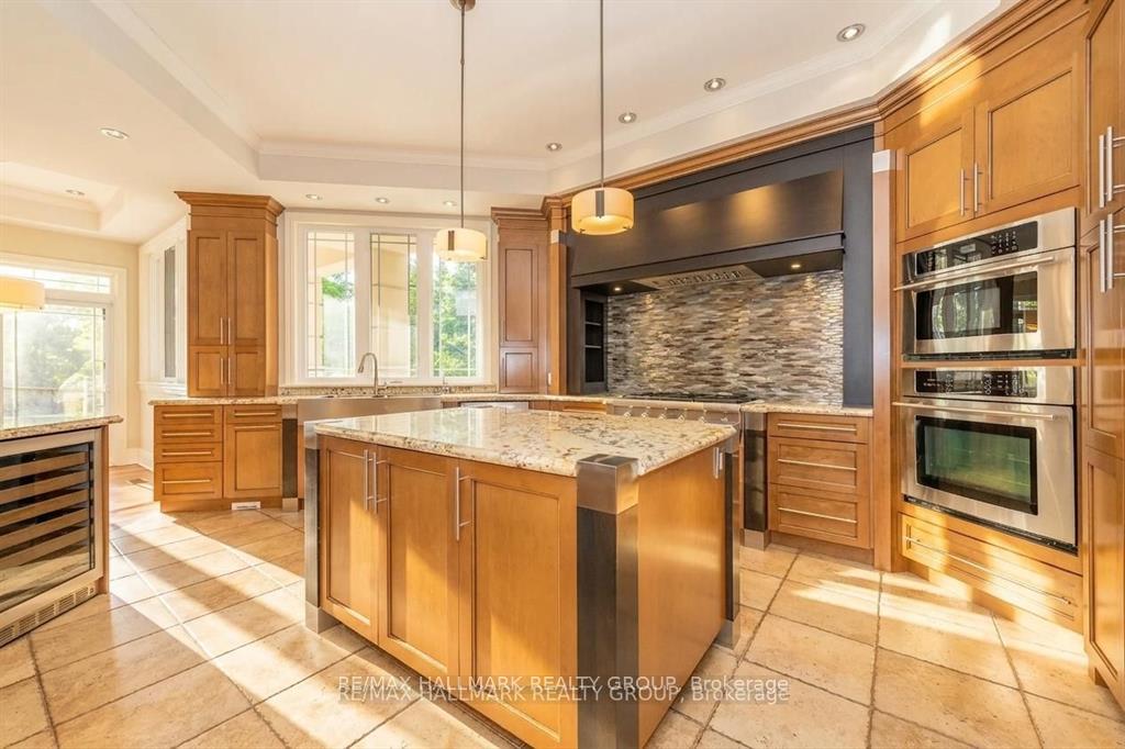 Photo 10 of 5800 Queenscourt Crescent, Ottawa, Manotick East to Manotick Station — HOMEH