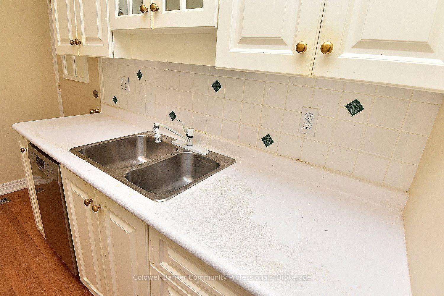 Photo 15 of 81 Aylmer Crescent, Hamilton, Stoney Creek Mountain — HOMEH