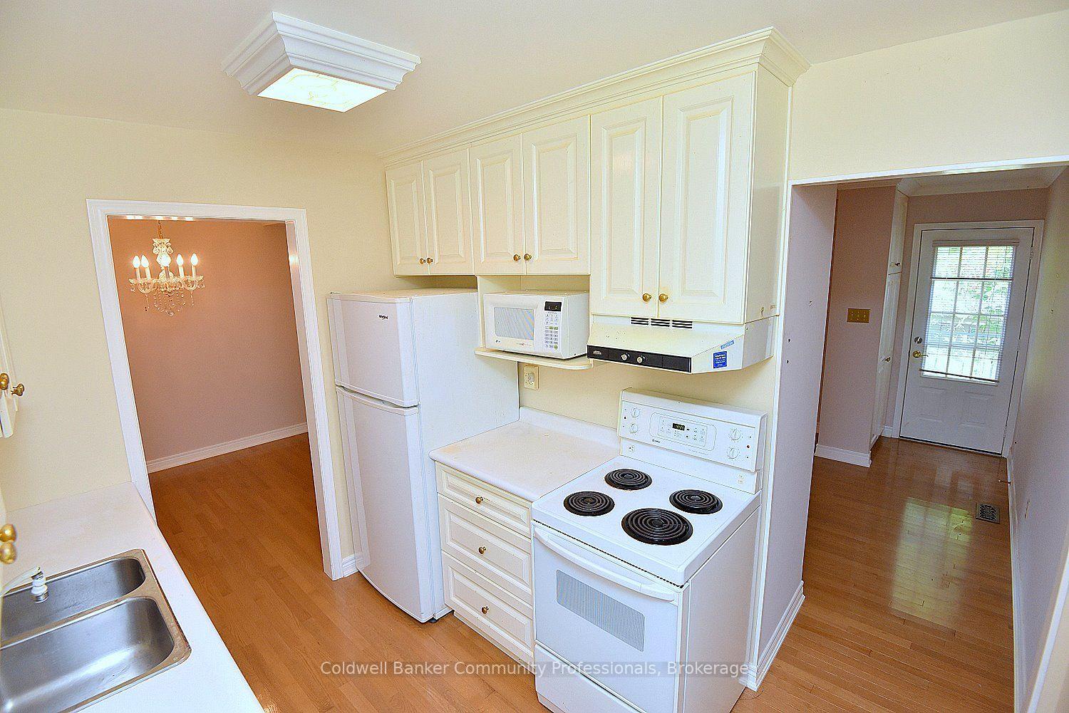 Photo 16 of 81 Aylmer Crescent, Hamilton, Stoney Creek Mountain — HOMEH