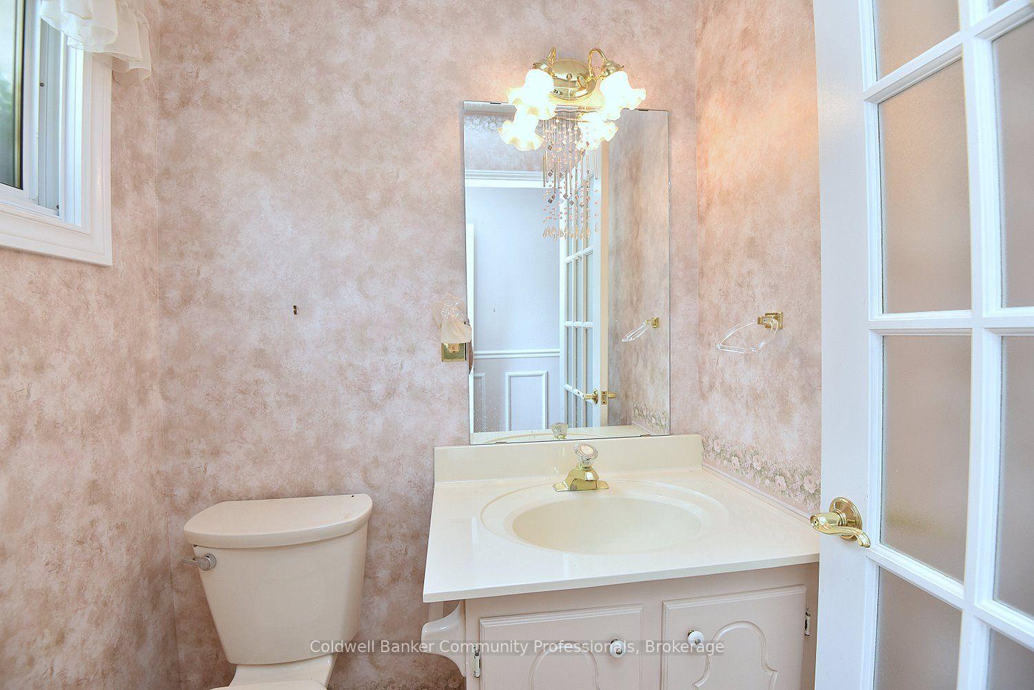 Photo 20 of 81 Aylmer Crescent, Hamilton, Stoney Creek Mountain — HOMEH