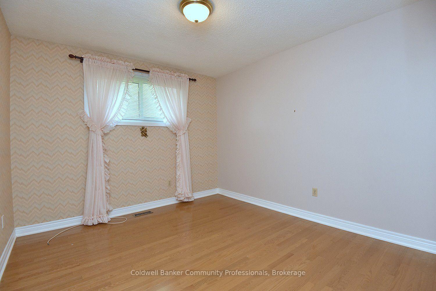 Photo 27 of 81 Aylmer Crescent, Hamilton, Stoney Creek Mountain — HOMEH