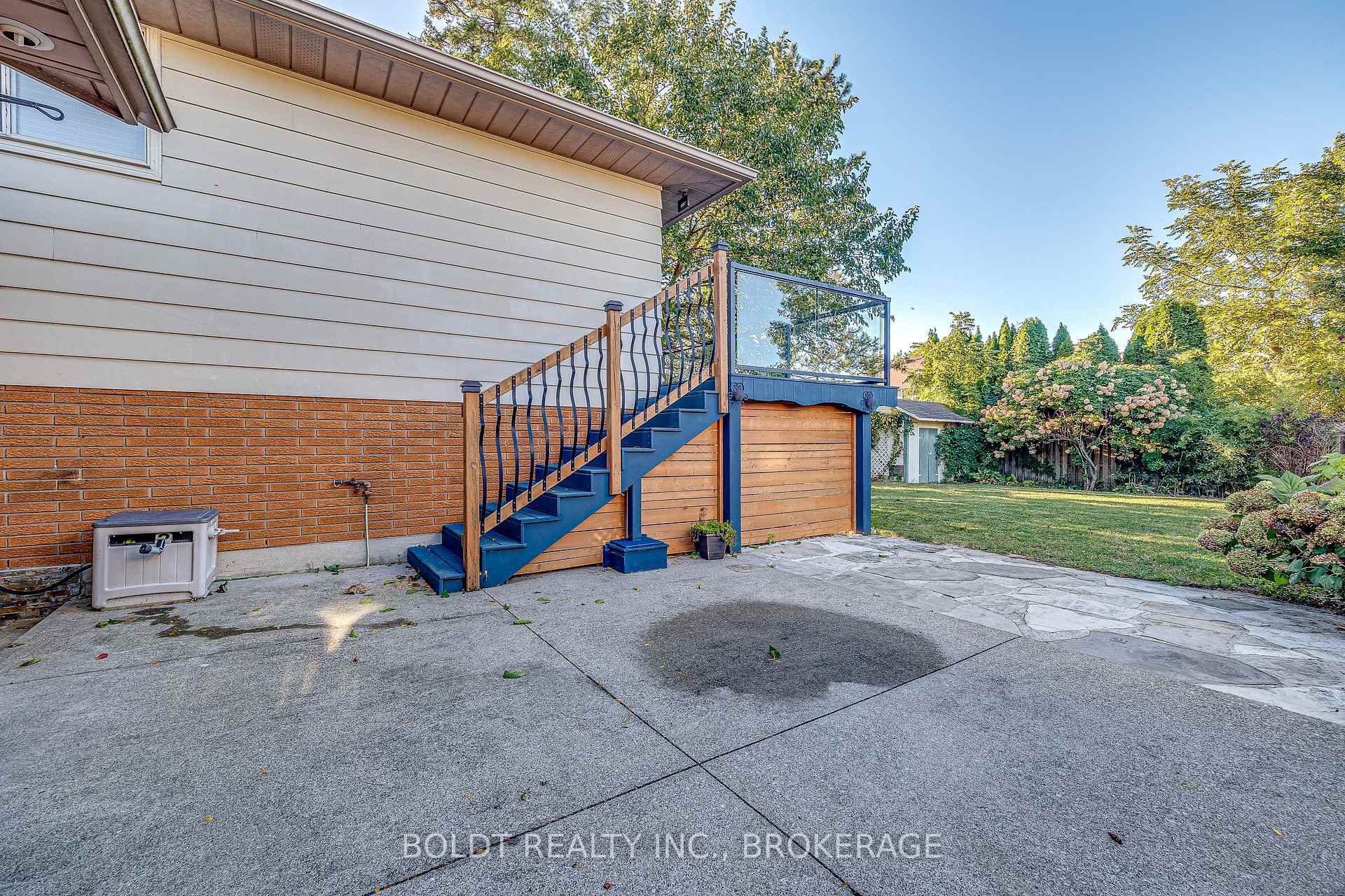 Photo 25 of 12 Bayshore Crescent, St. Catharines, Lakeshore — HOMEH