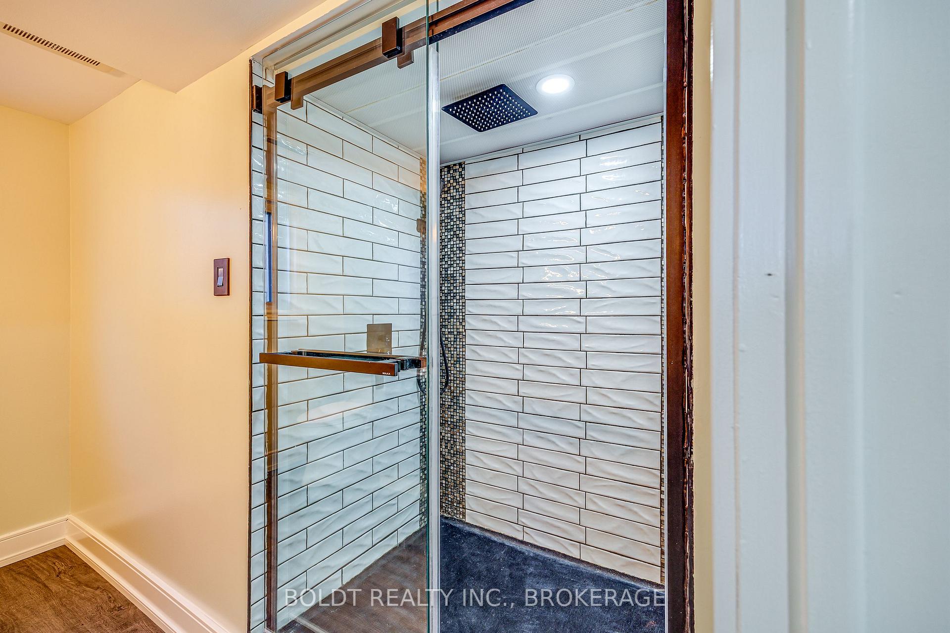 Photo 37 of 12 Bayshore Crescent, St. Catharines, Lakeshore — HOMEH