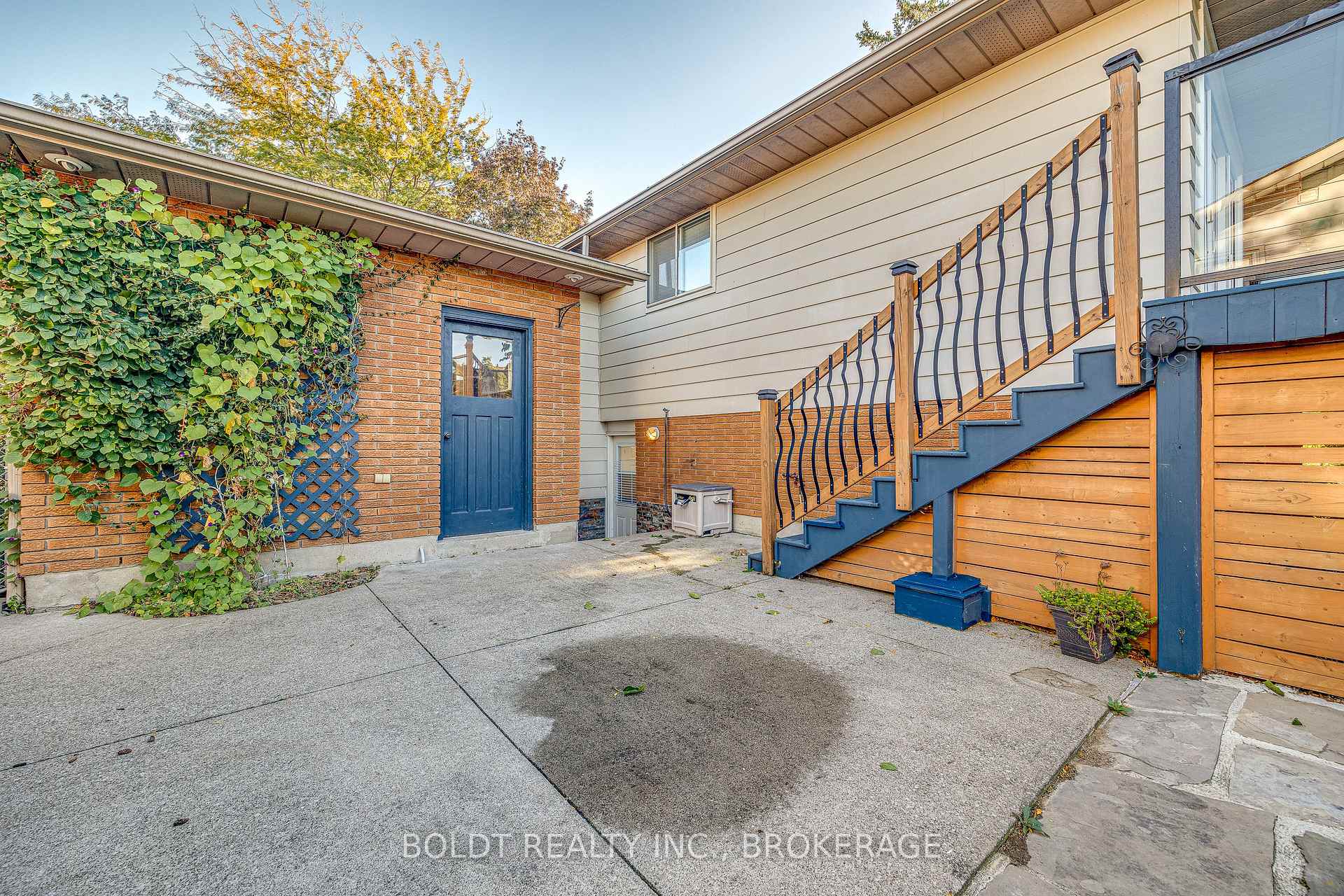 Photo 38 of 12 Bayshore Crescent, St. Catharines, Lakeshore — HOMEH