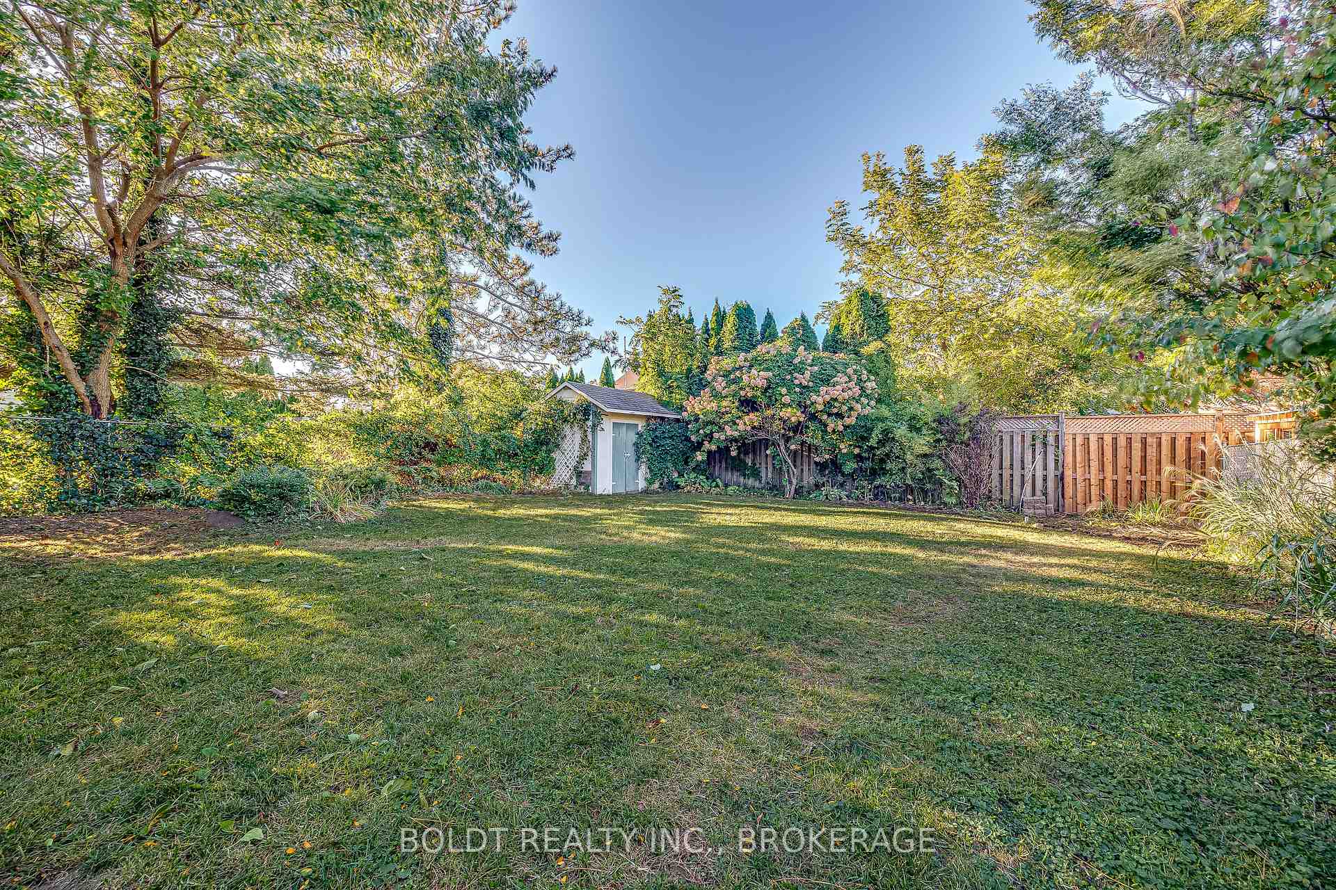 Photo 41 of 12 Bayshore Crescent, St. Catharines, Lakeshore — HOMEH