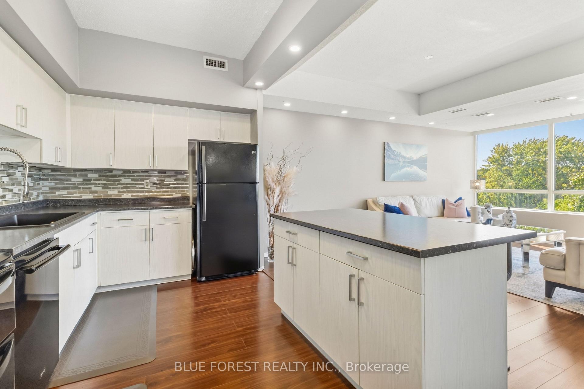 Photo 12 of Unit 715, 521 Riverside Drive, London, North P — HOMEH