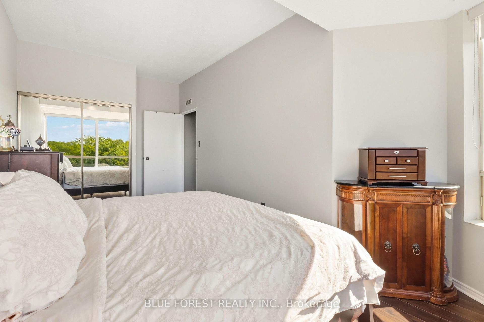 Photo 15 of Unit 715, 521 Riverside Drive, London, North P — HOMEH