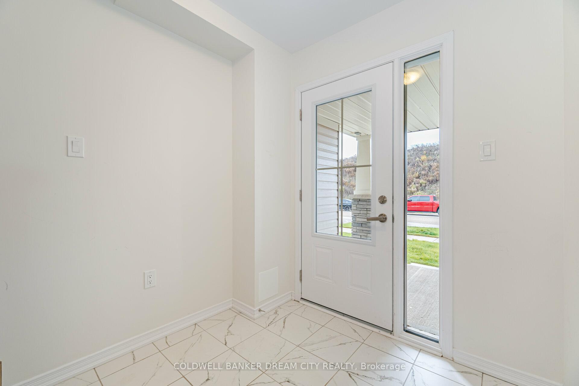Photo 3 of 227 Gillespie Drive, Brantford, Empire South — HOMEH