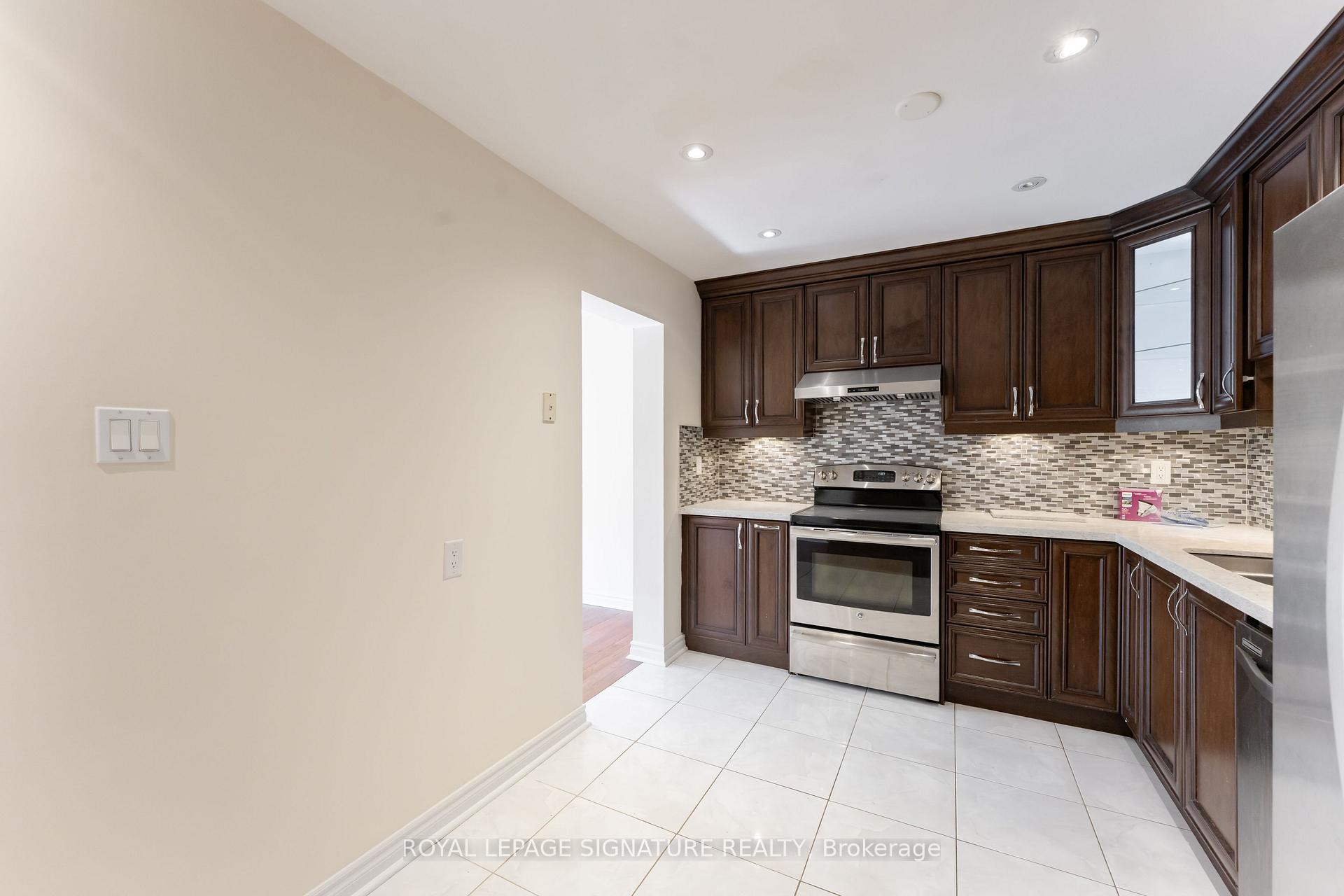 Photo 15 of Unit 40, 2825 Gananoque Drive, Mississauga, Meadowvale — HOMEH