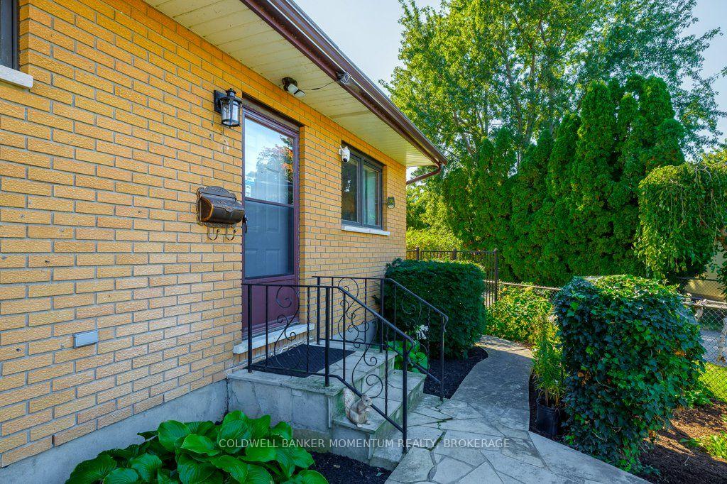Photo 4 of 13 Lantana Circle E, St. Catharines, Lakeshore — HOMEH